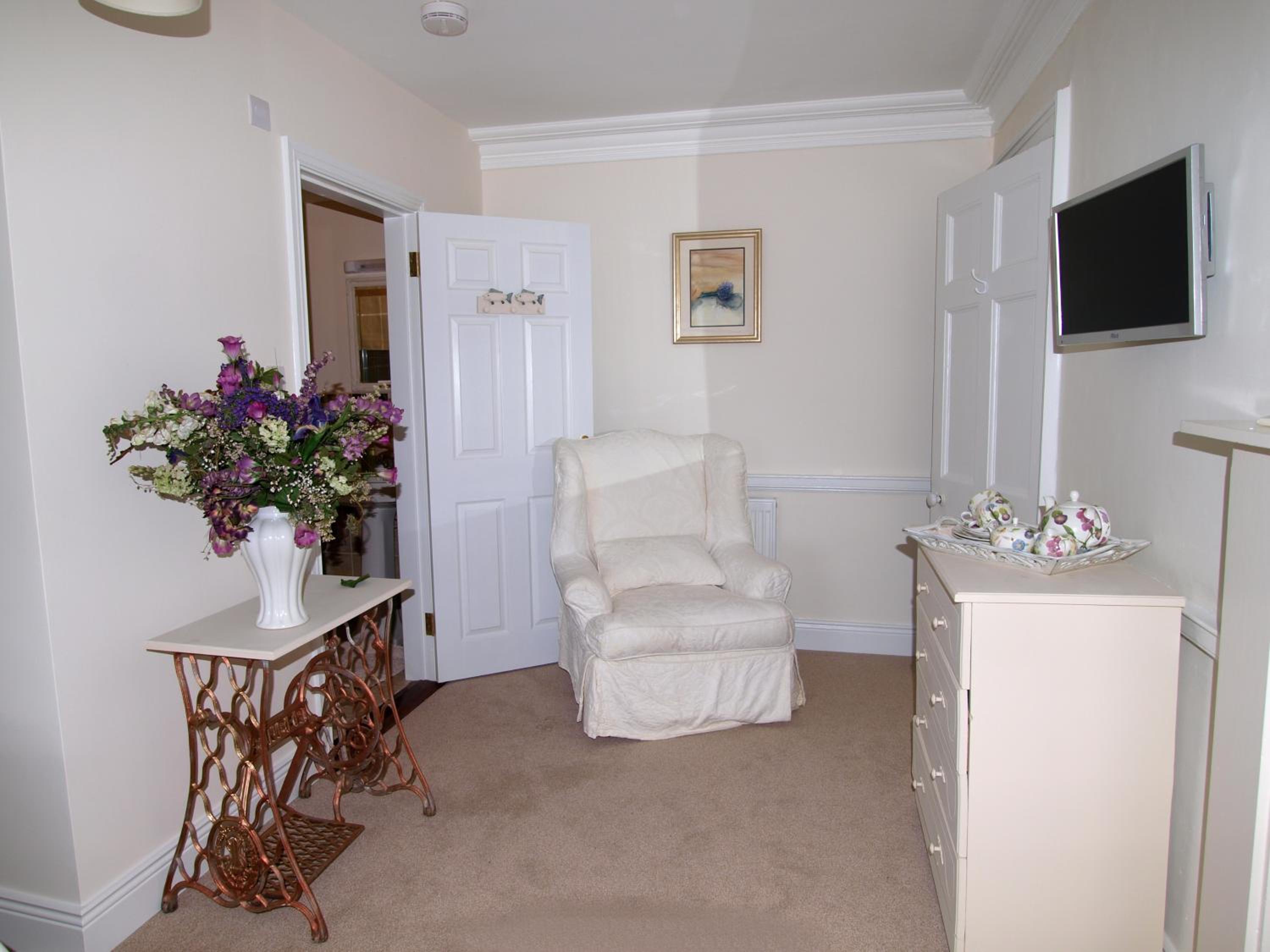 Deluxe Double or Twin Room with Garden View - Photo 1