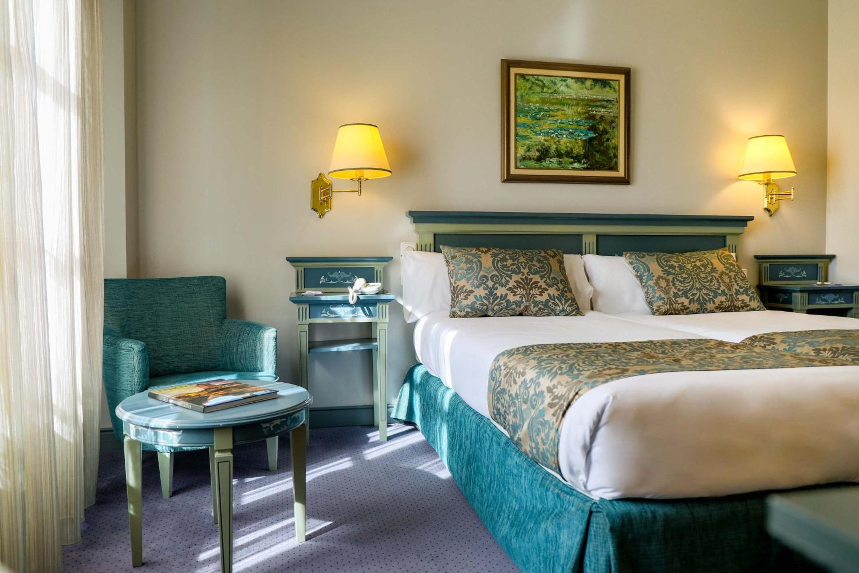 Double Room - Photo 11