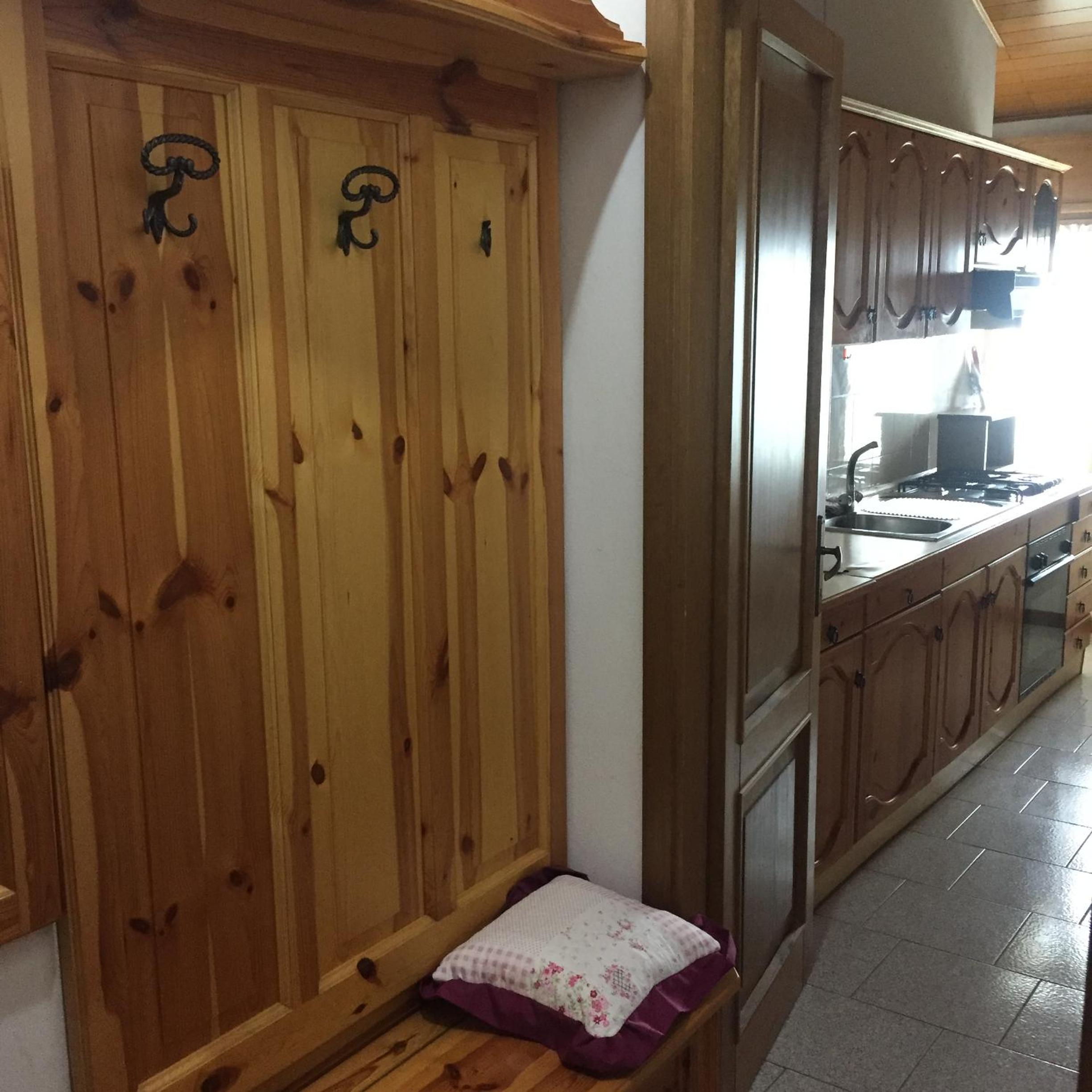 One-Bedroom Apartment - Photo 7