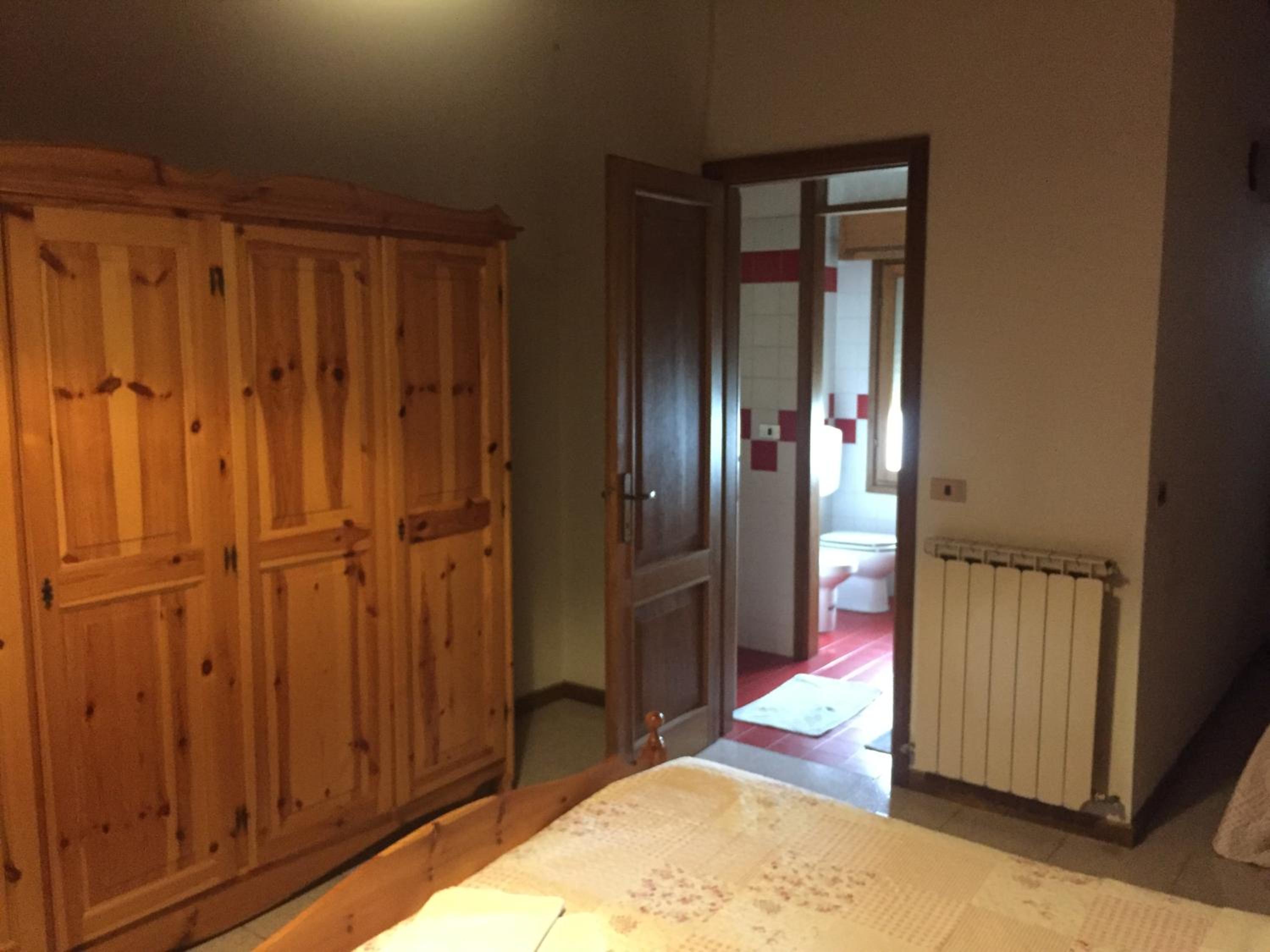 One-Bedroom Apartment - Photo 6