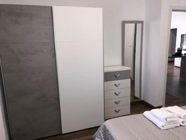 Three-Bedroom Apartment - Photo 34