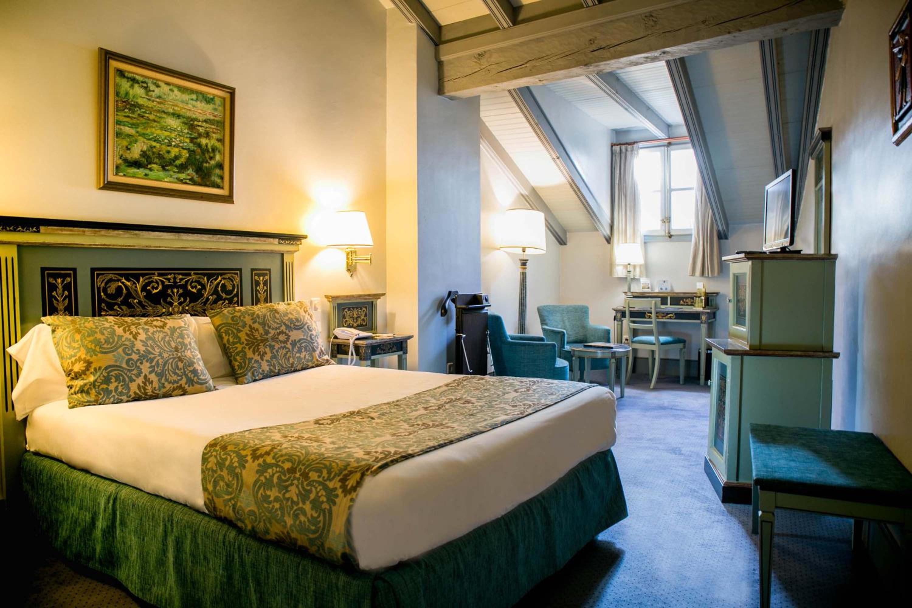 Double Room - Photo 9