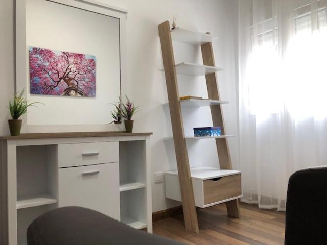 Three-Bedroom Apartment - Photo 7