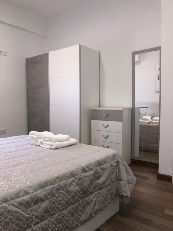Three-Bedroom Apartment - Photo 5