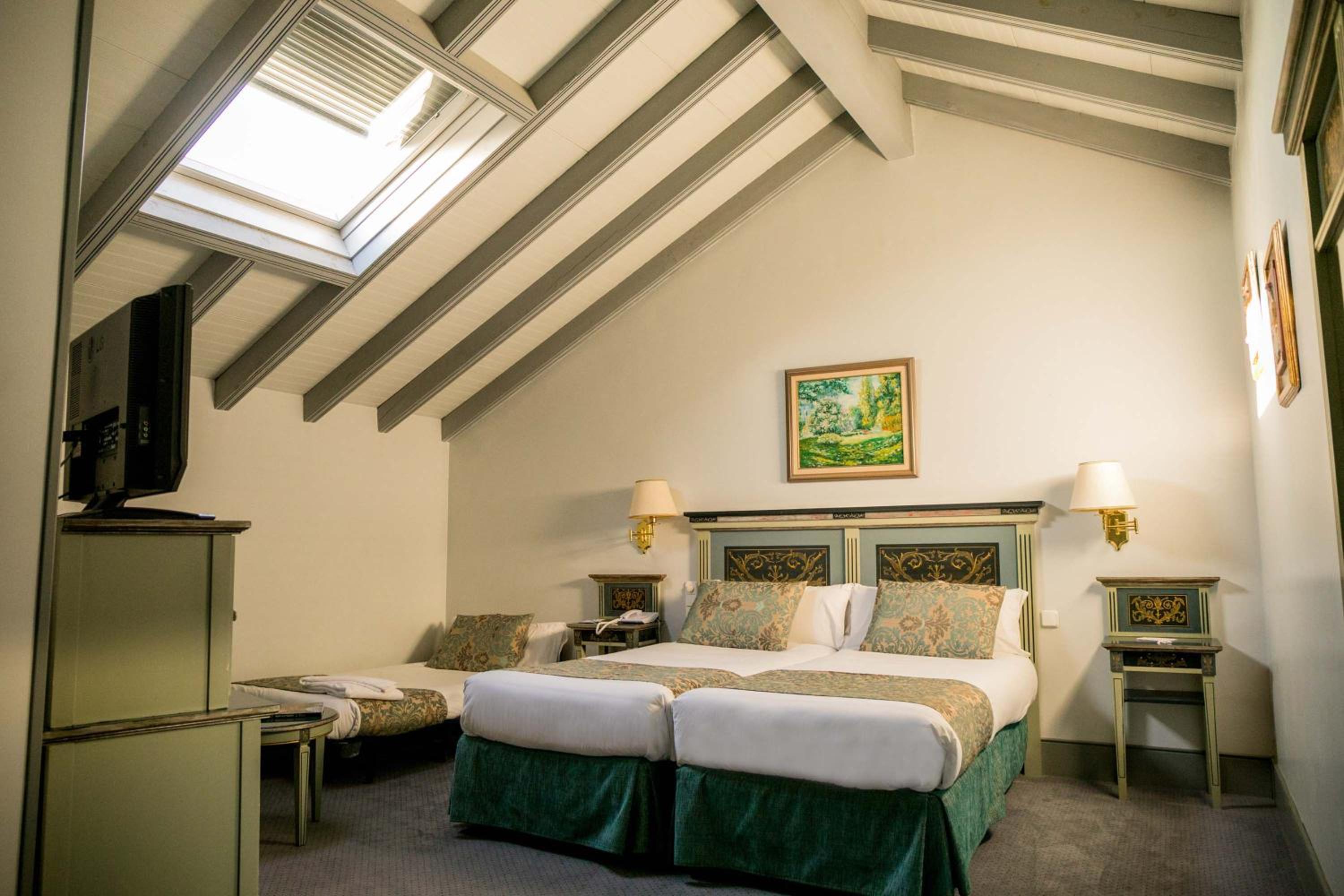 Double Room - Photo 4