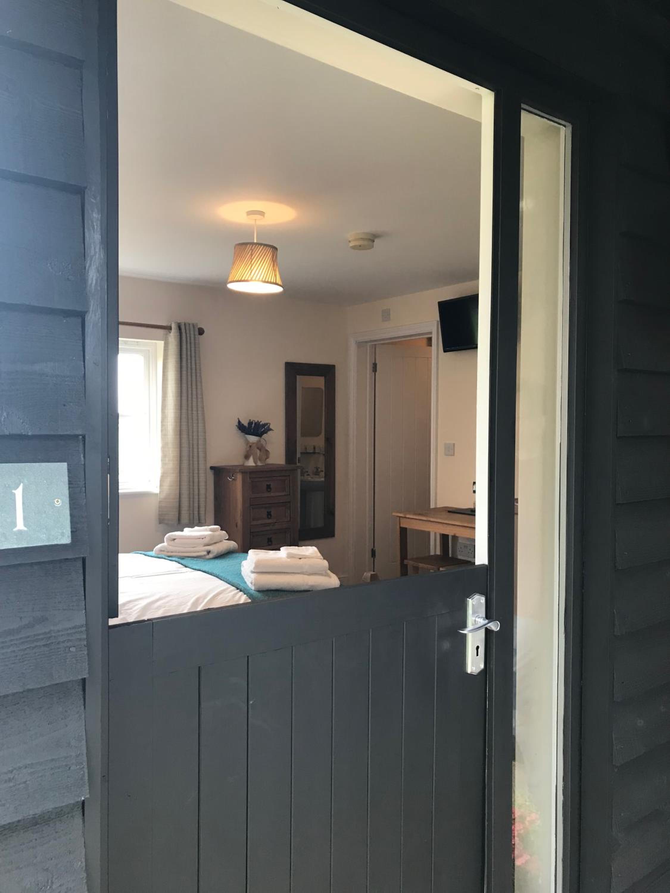 Double Room with Private Bathroom photo 1
