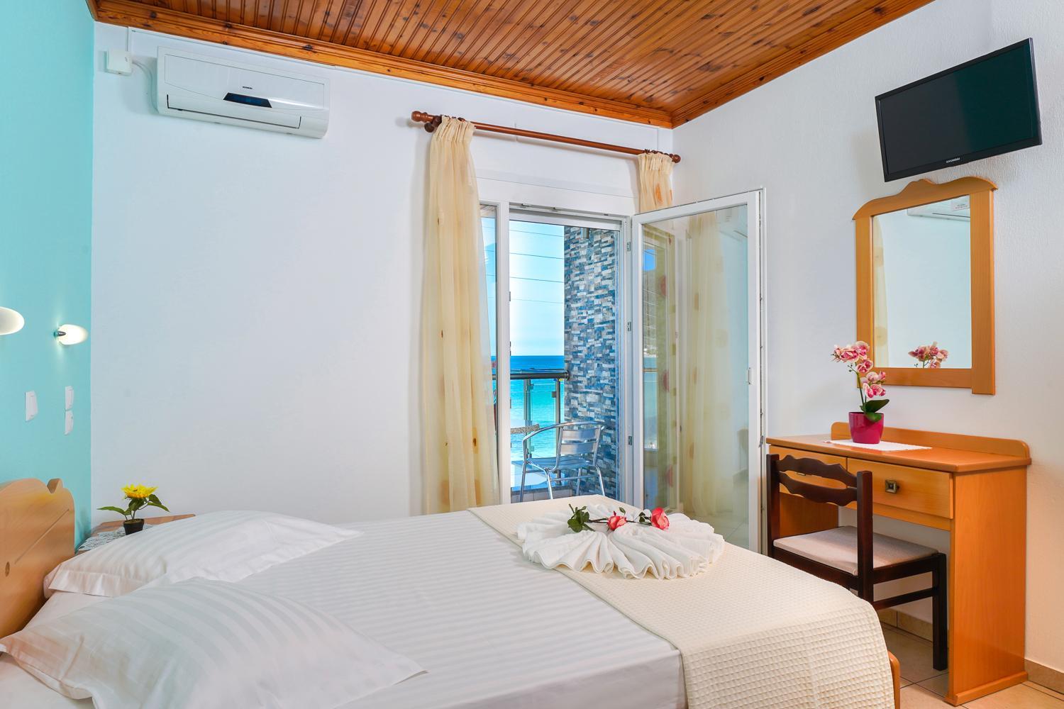 Studio with Sea View photo 2