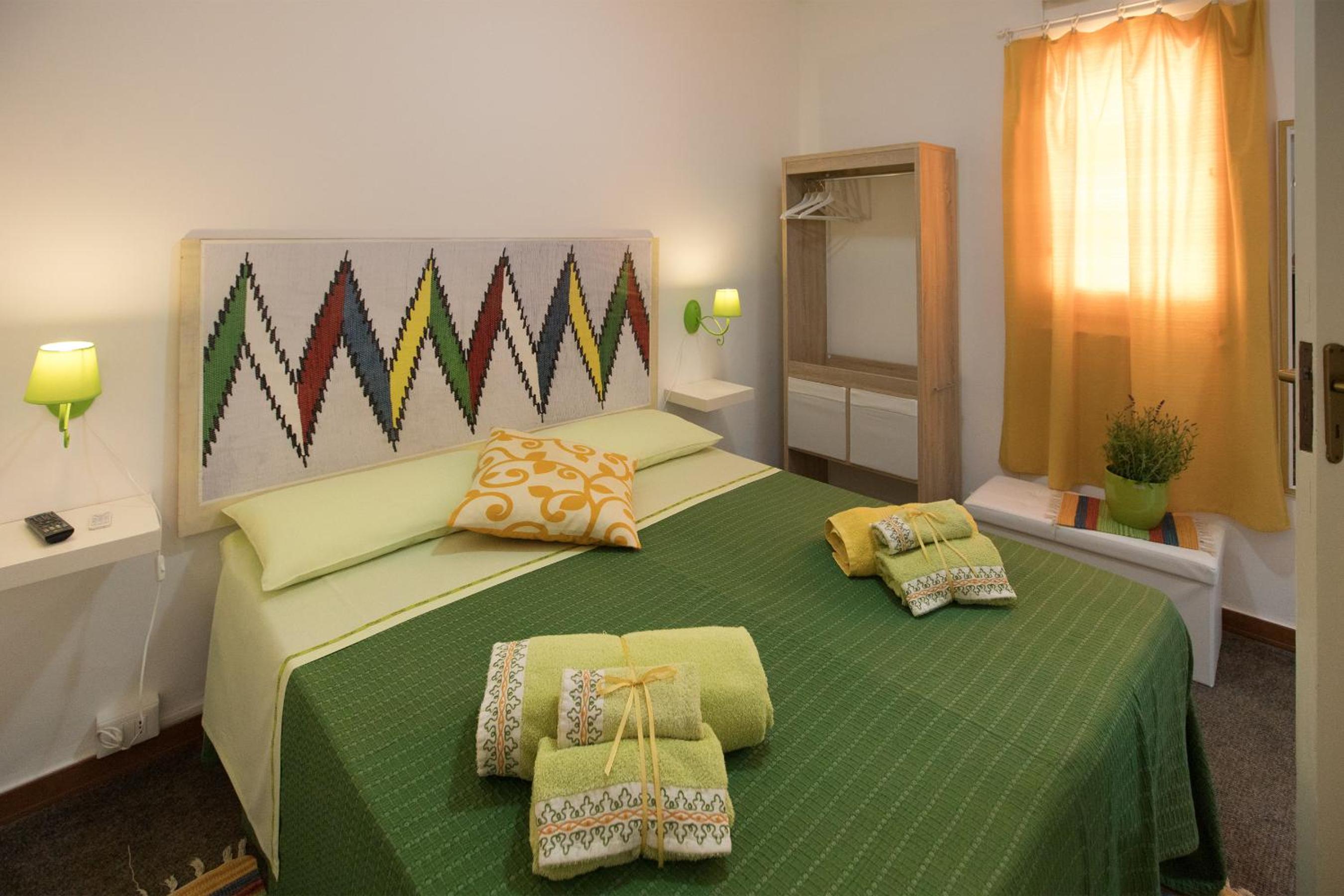 Double Room - Photo 6