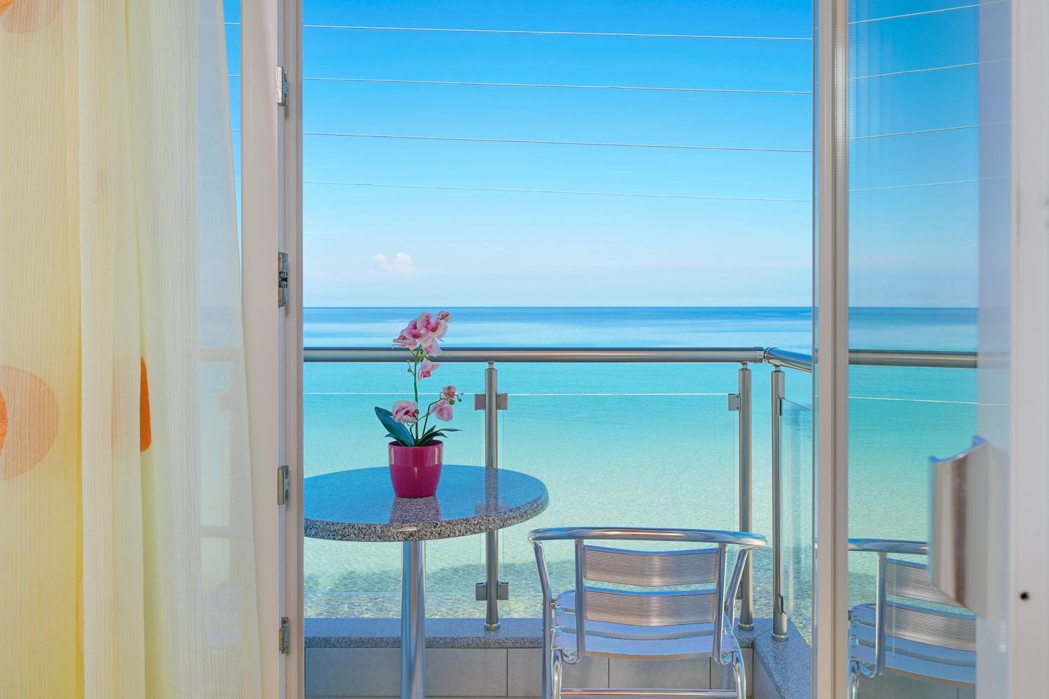 Studio with Sea View photo 2