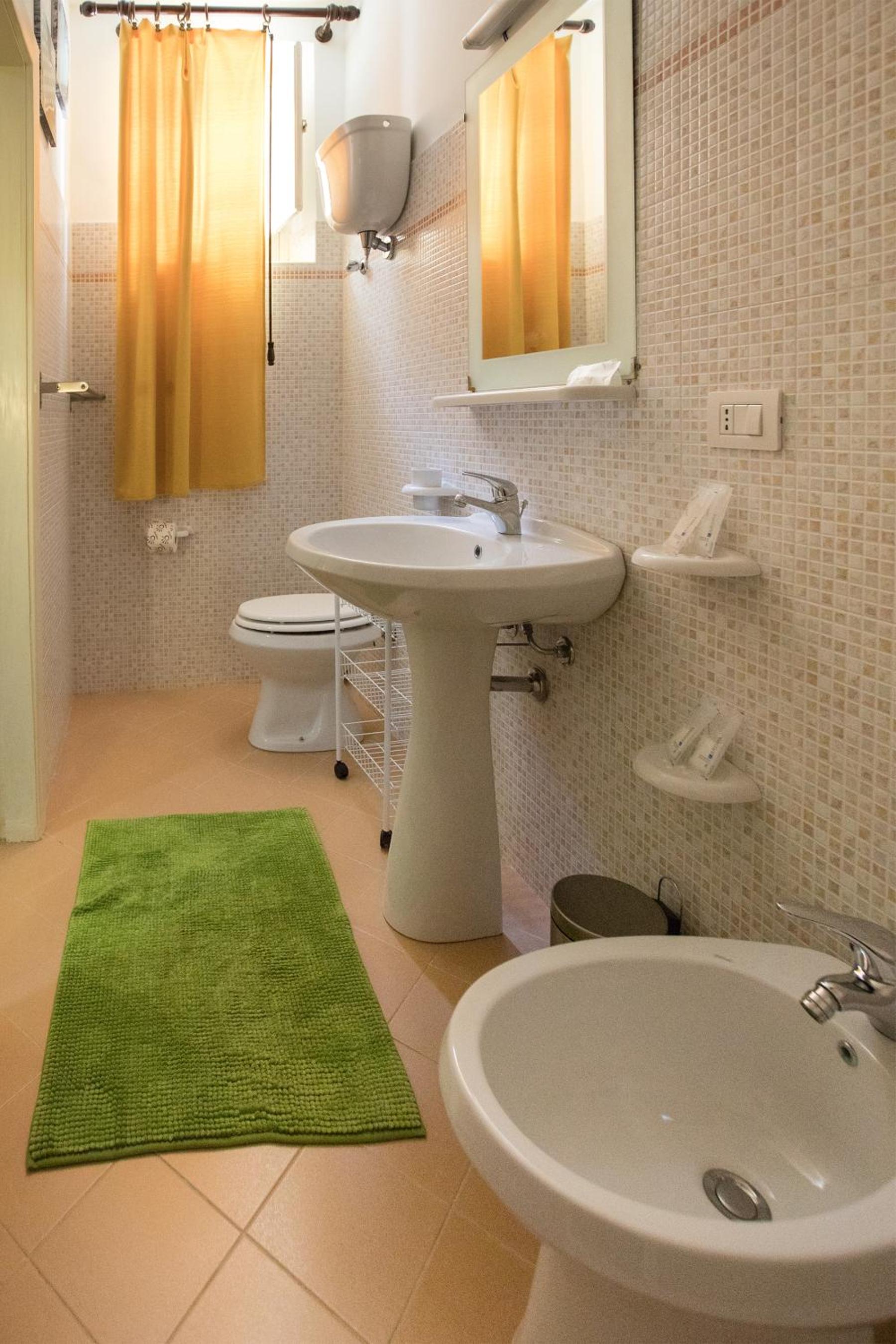 Superior Triple Room - Photo 27
