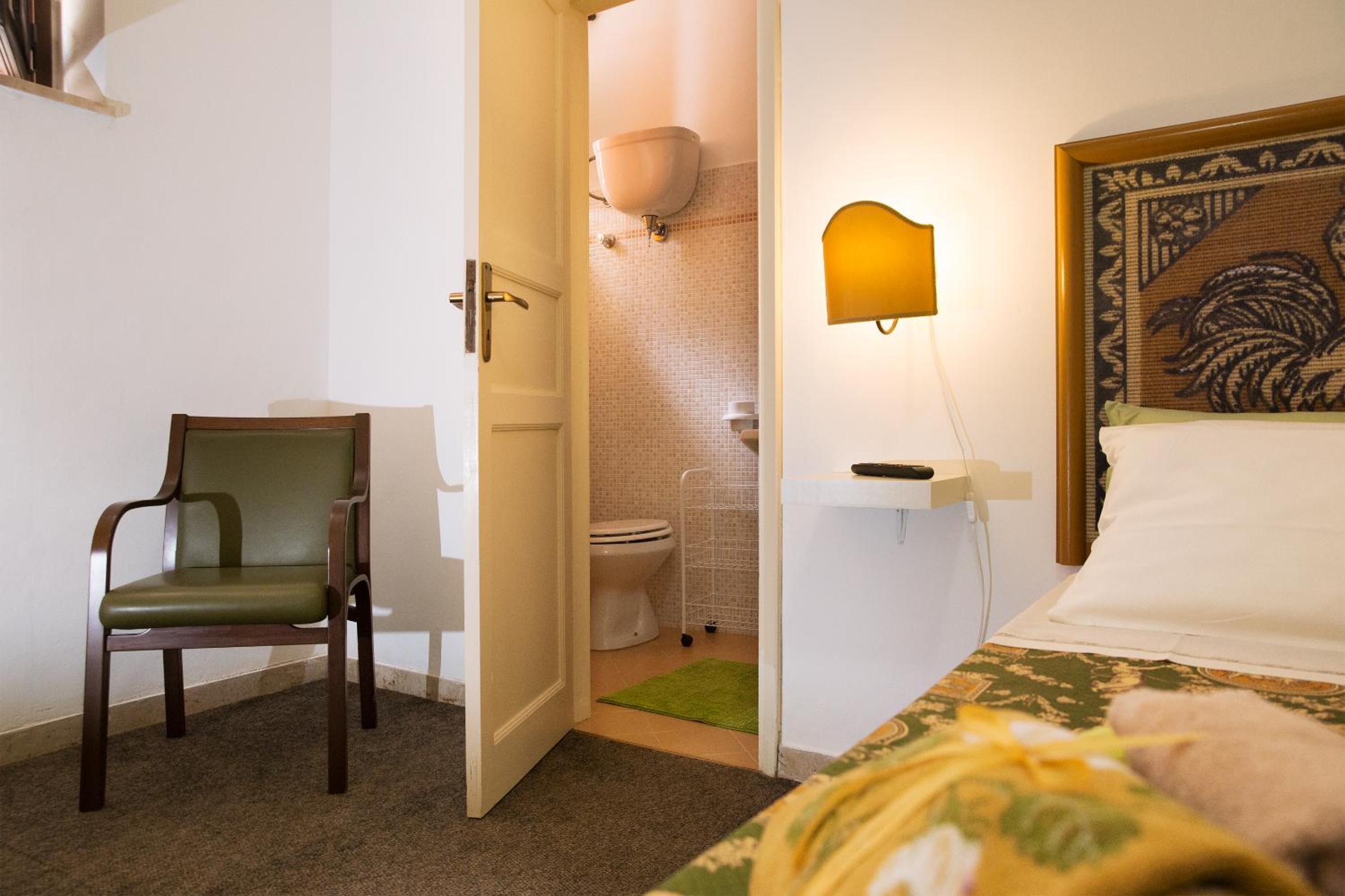 Superior Triple Room - Photo 25