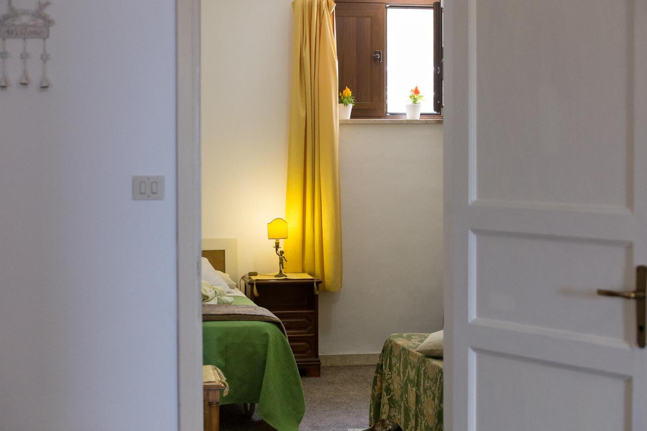 Superior Triple Room - Photo 17