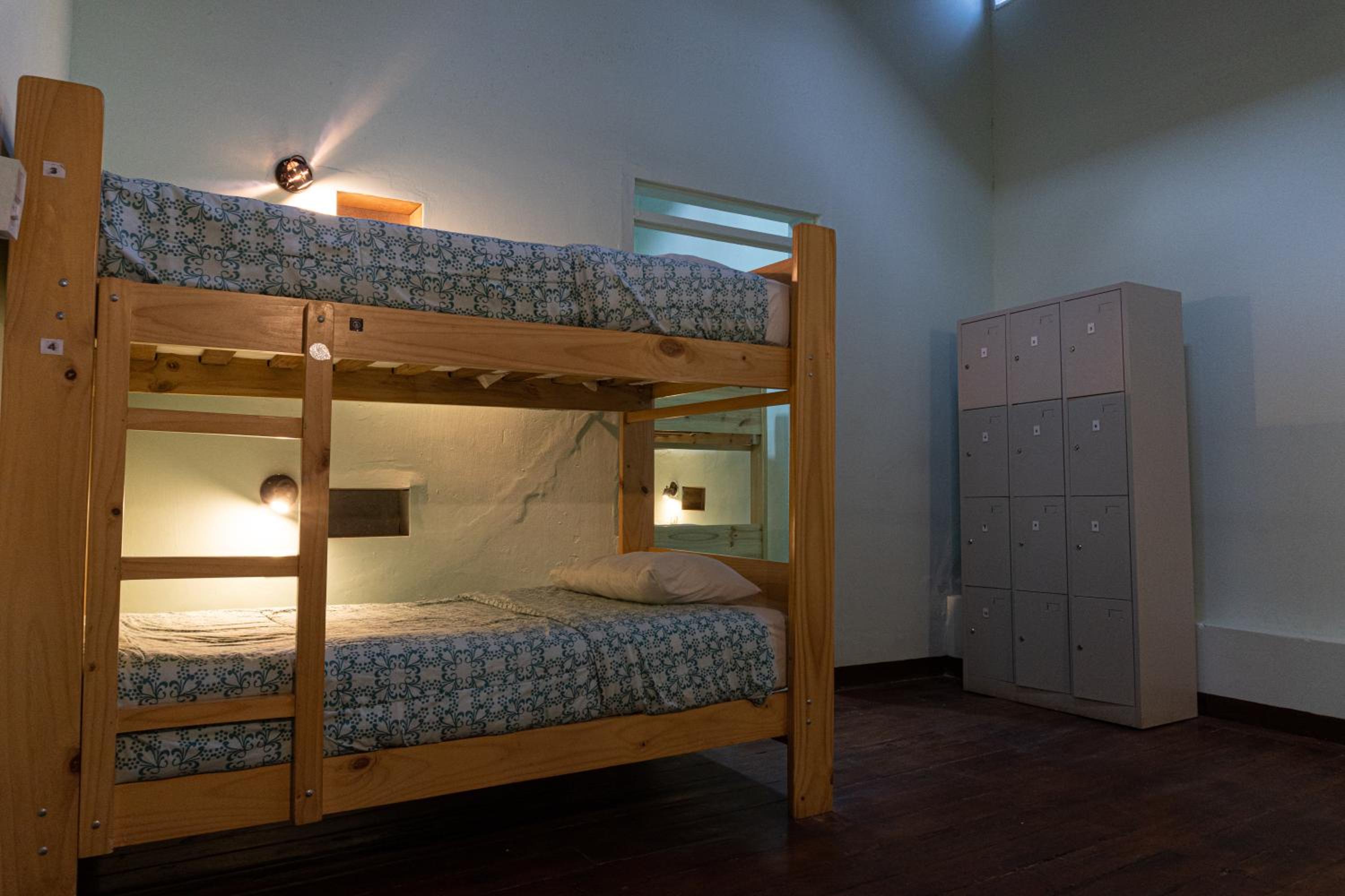 Bed in 8-Bed Dormitory Room photo 1
