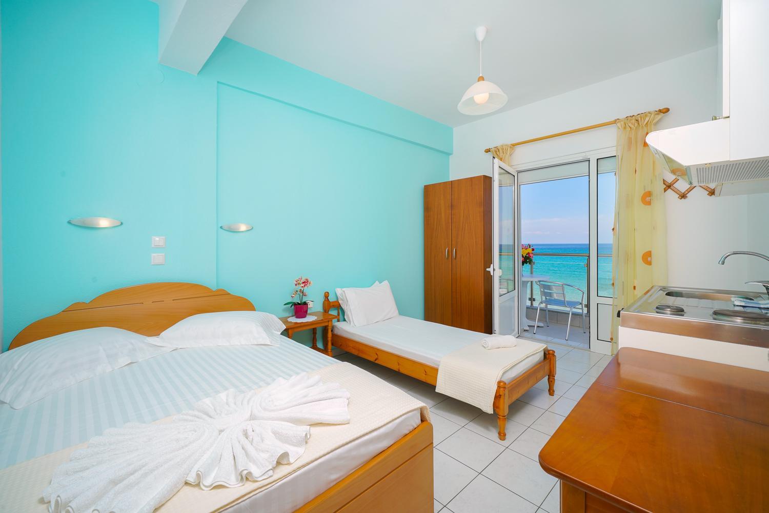 Studio with Sea View photo 2