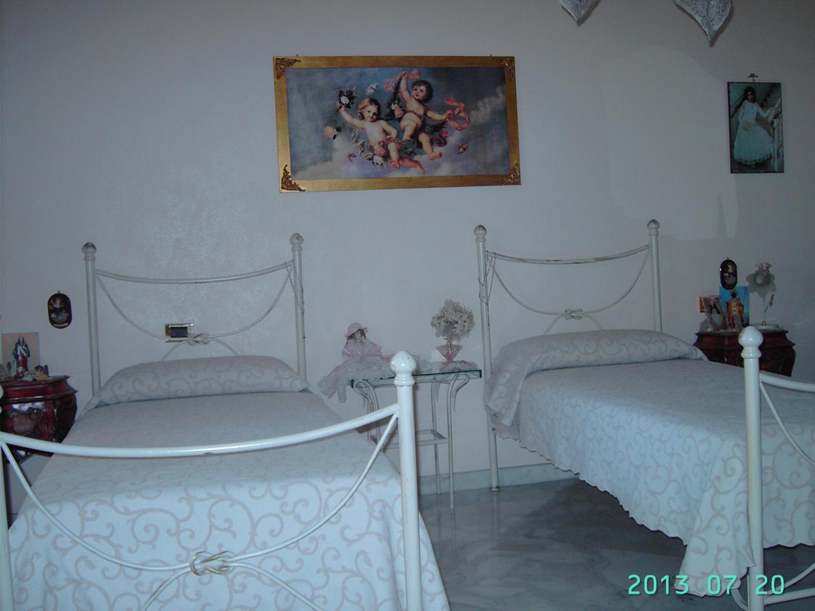 Twin Room photo 1