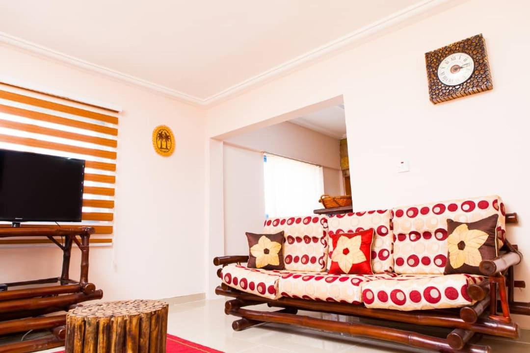One-Bedroom Apartment photo 3