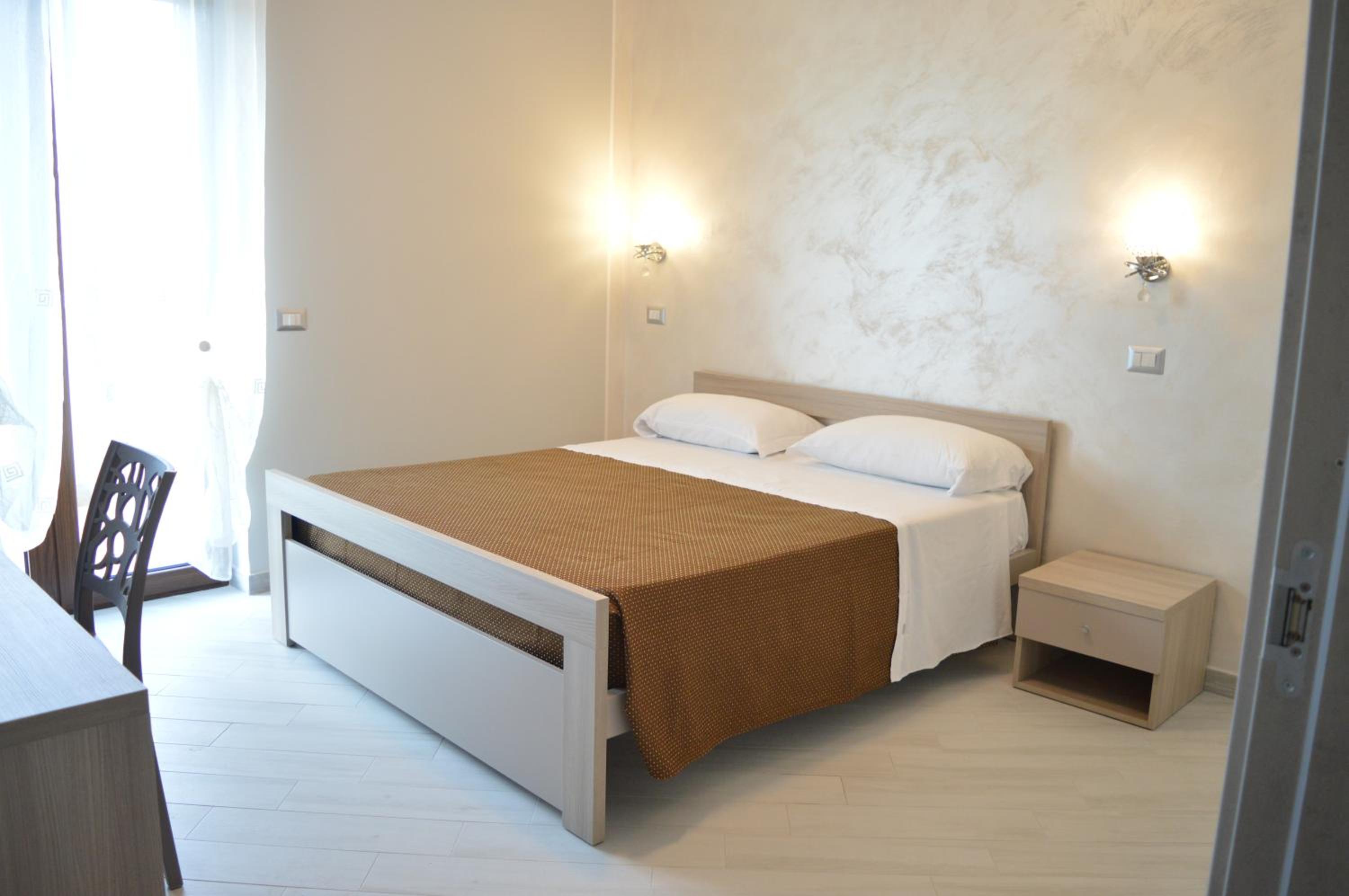 Quadruple Room - Disability Access - Photo 1