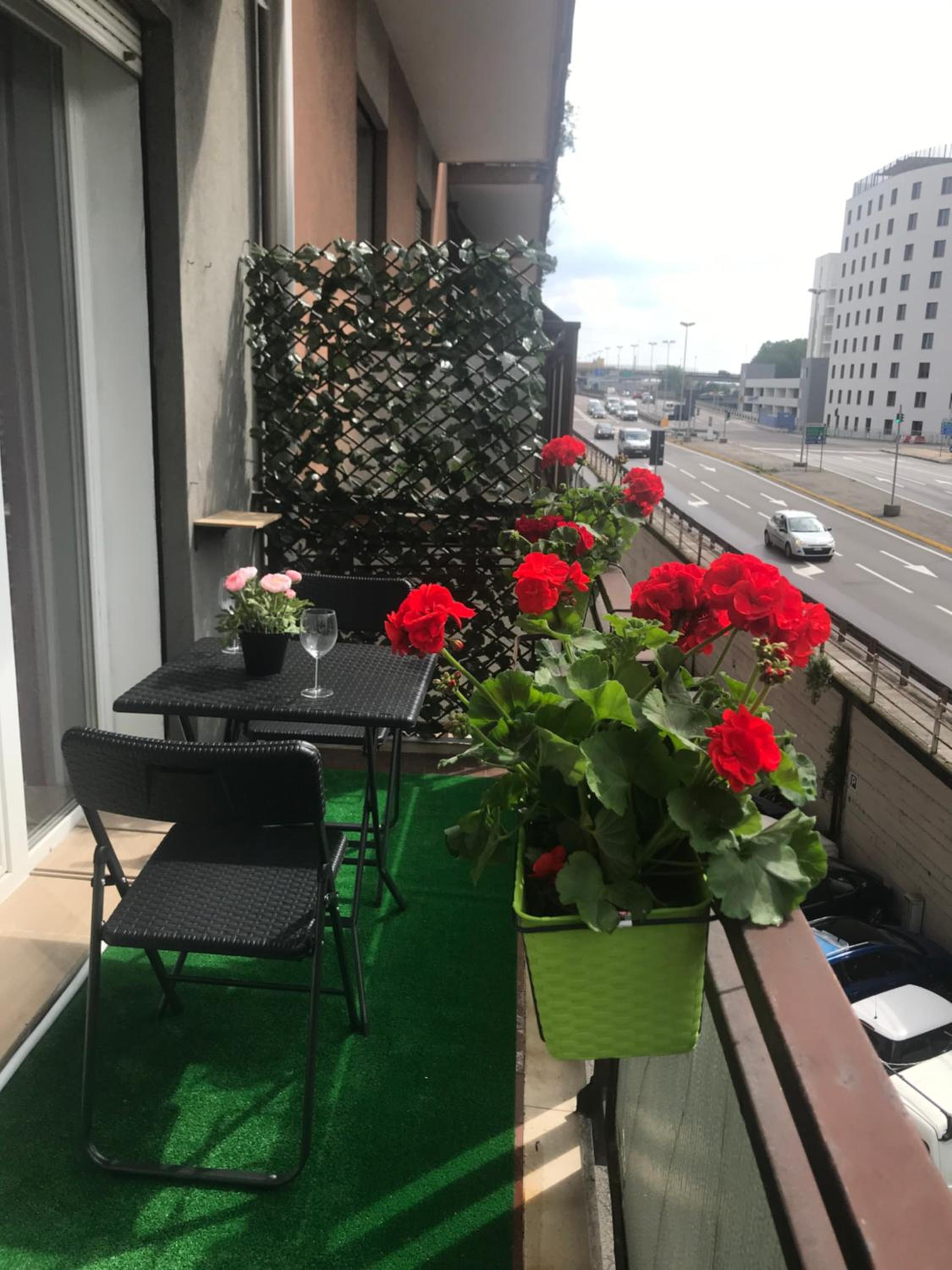 Apartment with Balcony - Photo 19