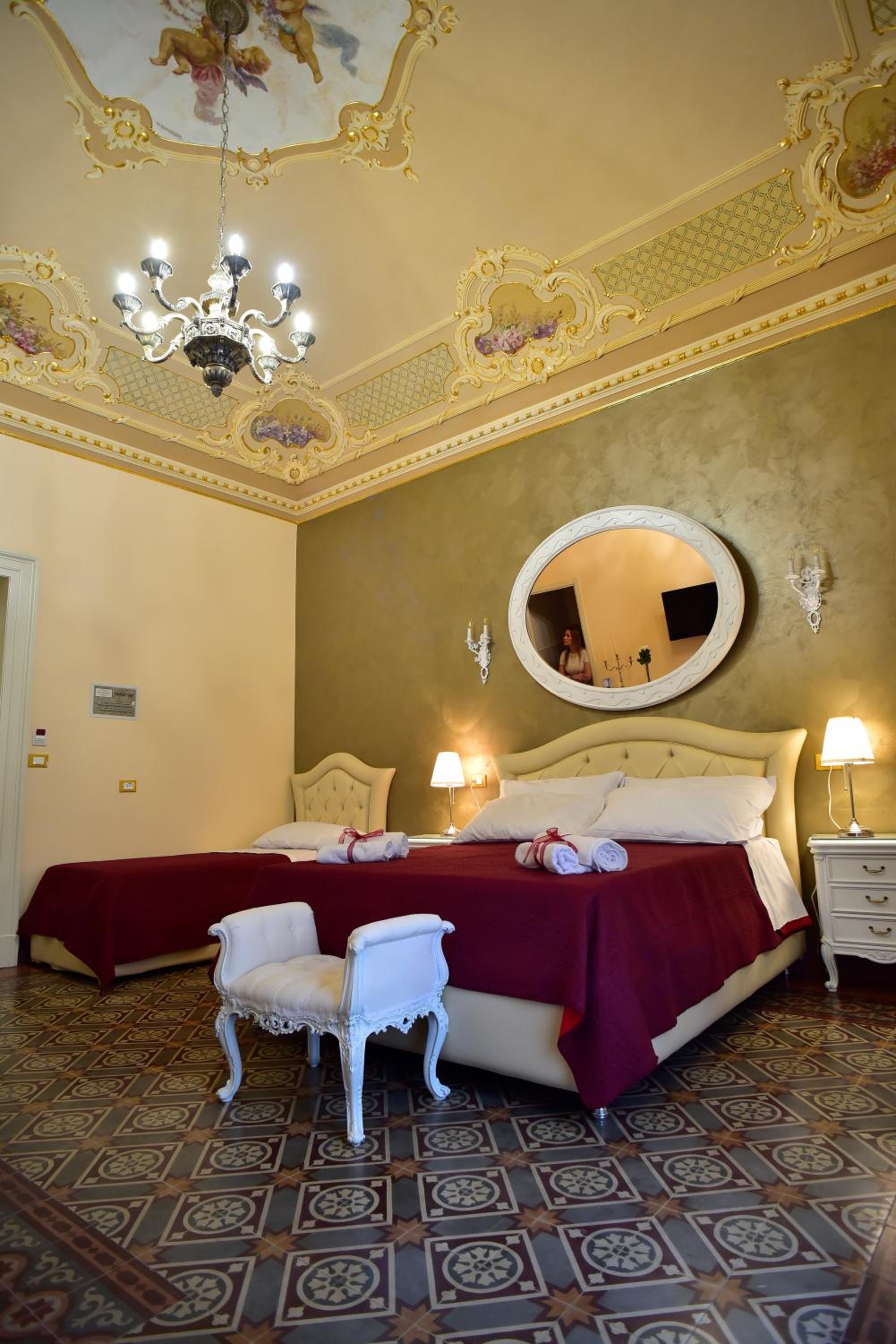 Luxury Quadruple Room - Photo 17