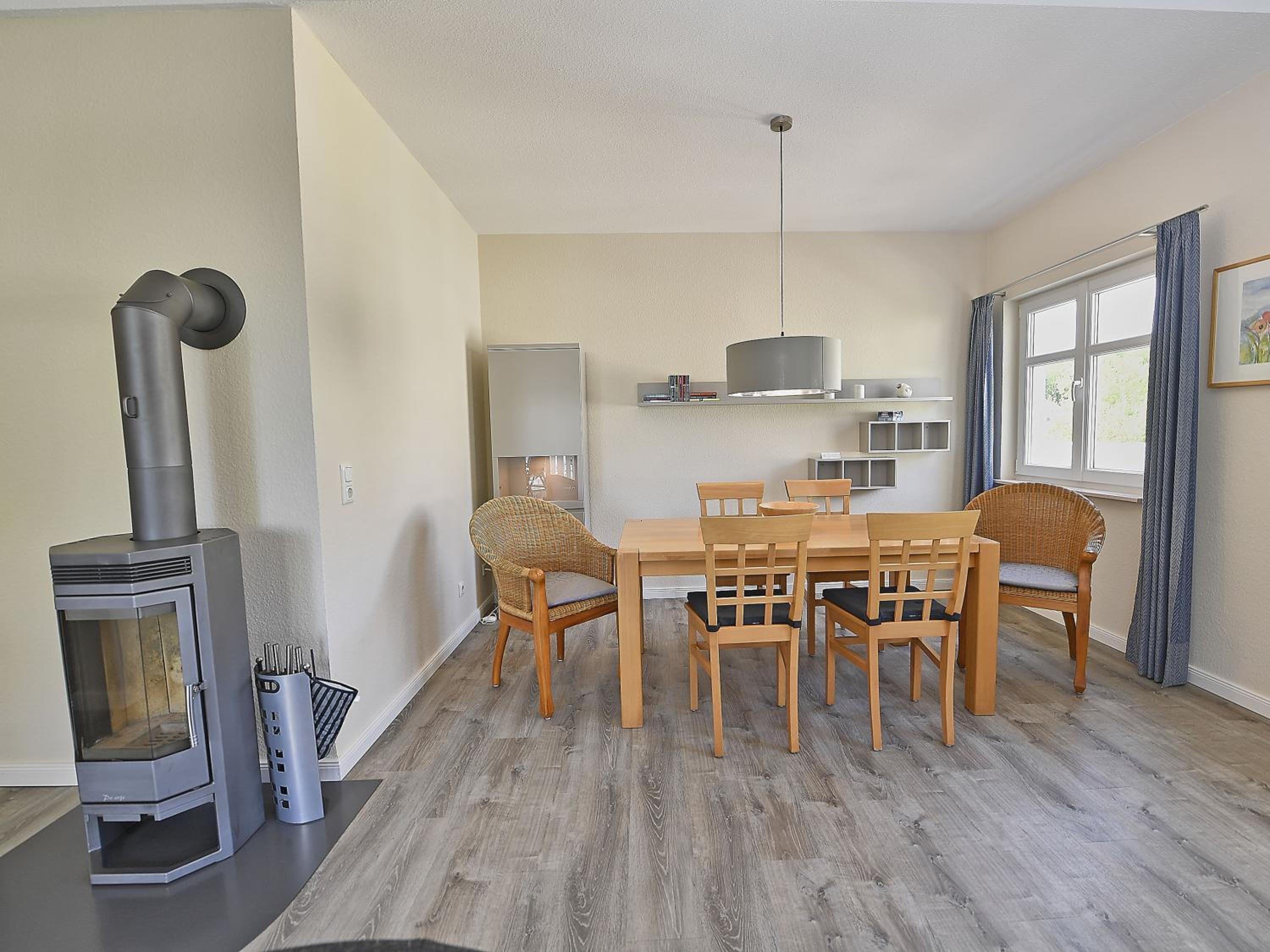 Apartment with Terrace photo 3