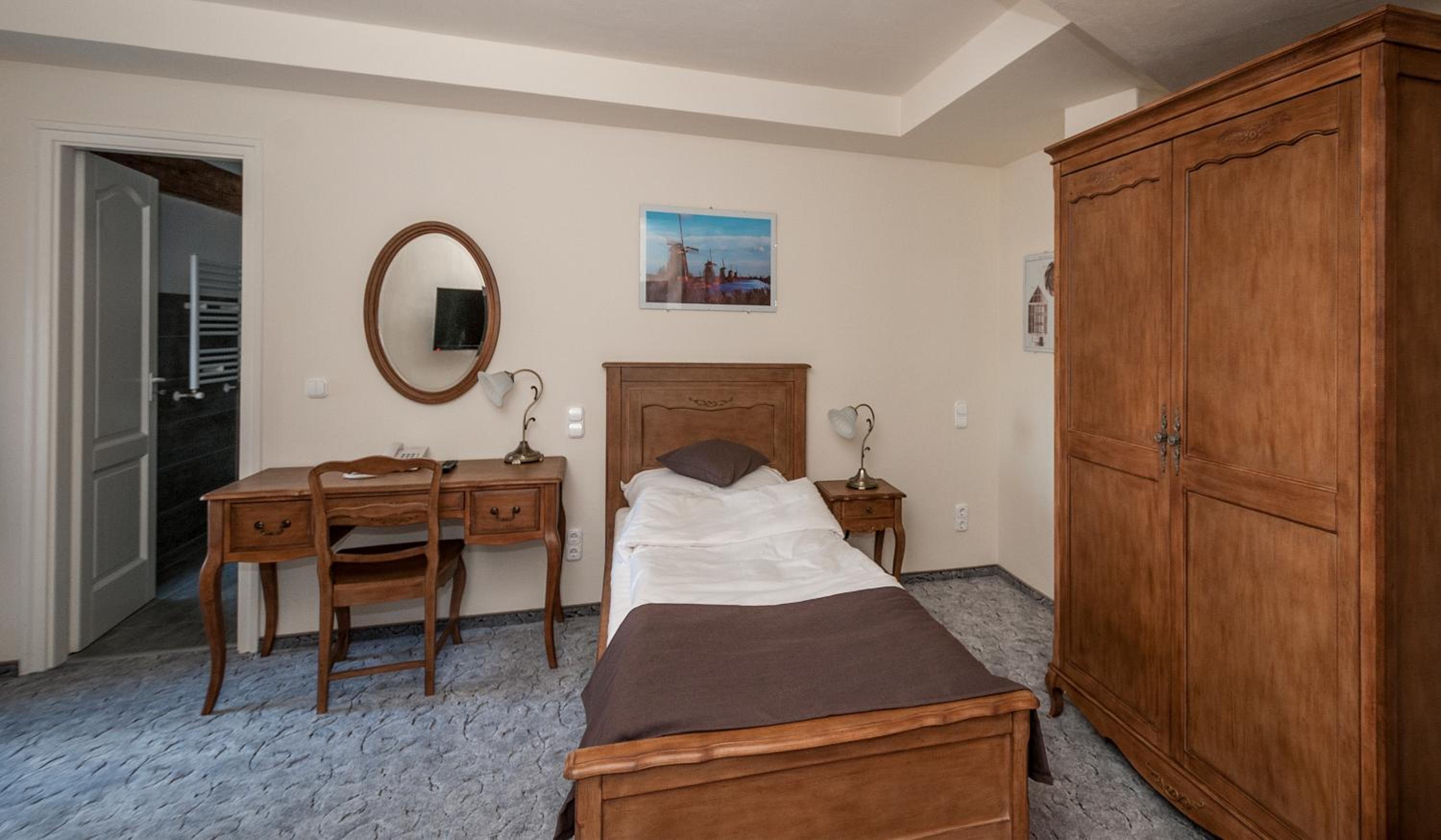 Single Room photo 3