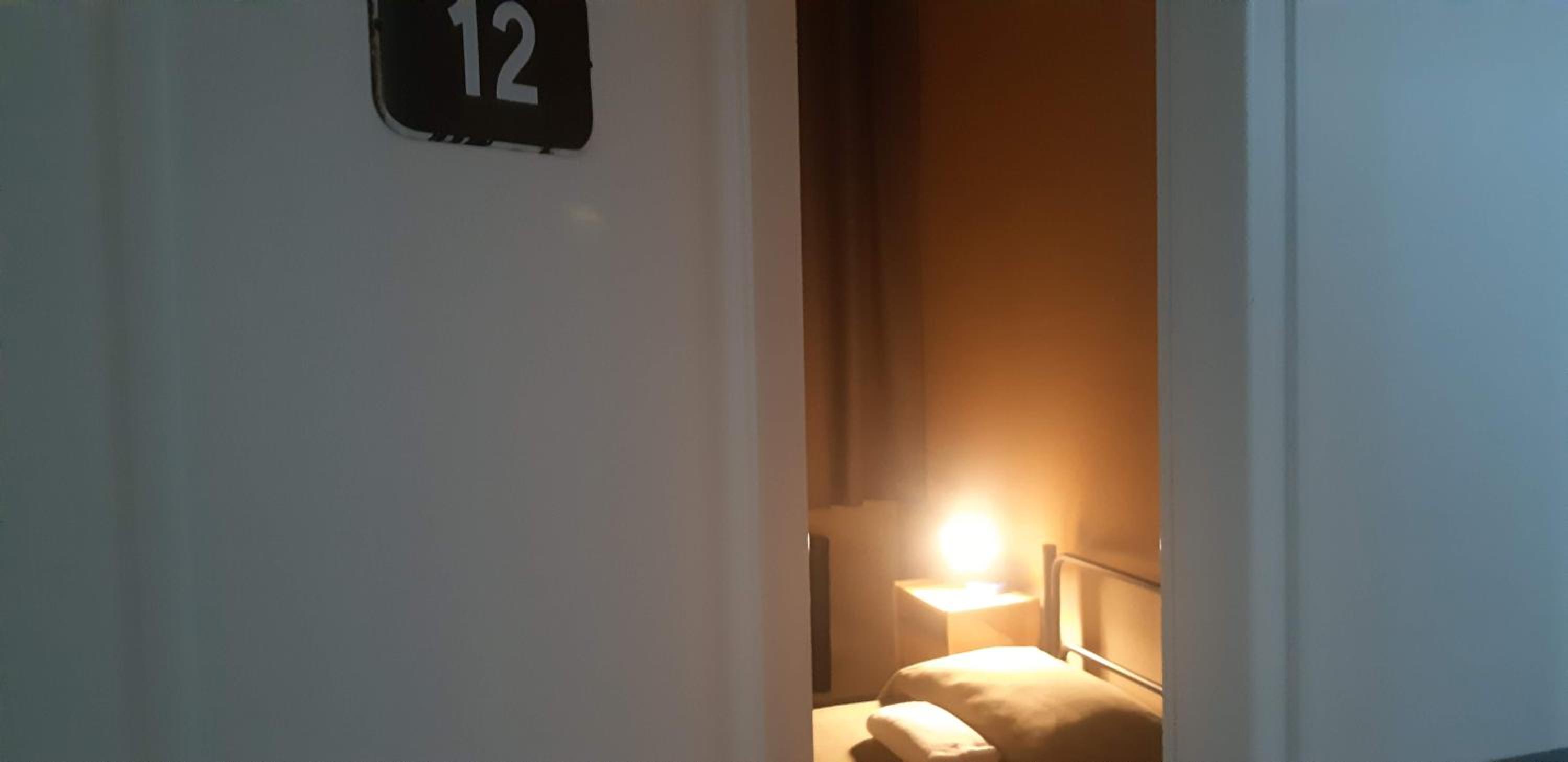 Standard Double Room with Shared Bathroom photo 3