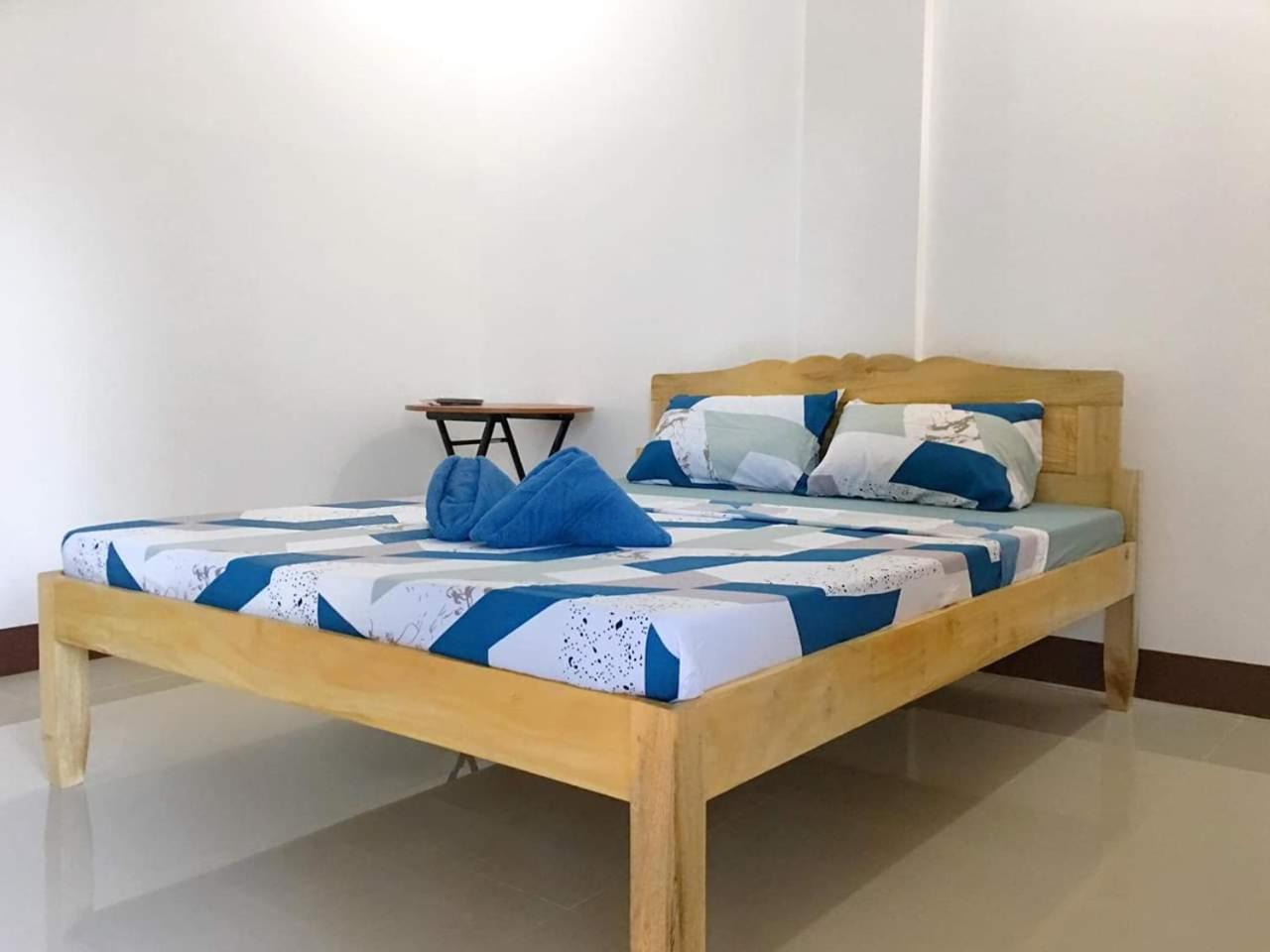 Double Room with Private Bathroom - Photo 4