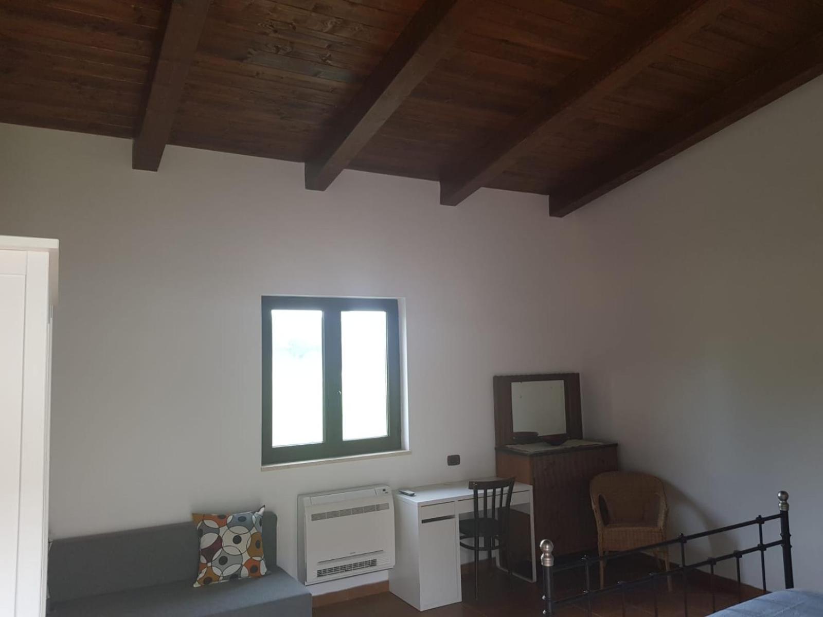 Large Double Room photo 3