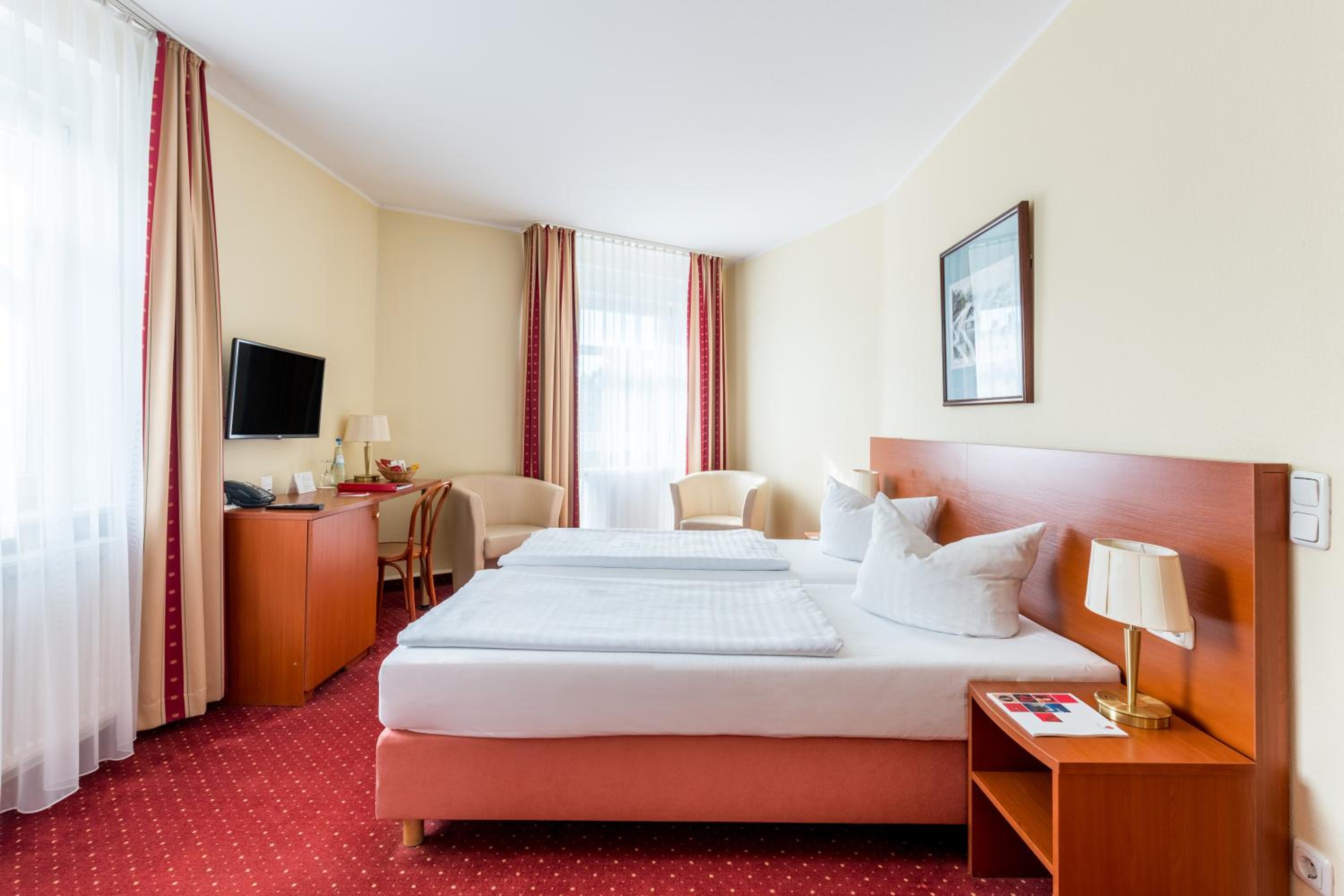 Standard Double Room - Photo 1