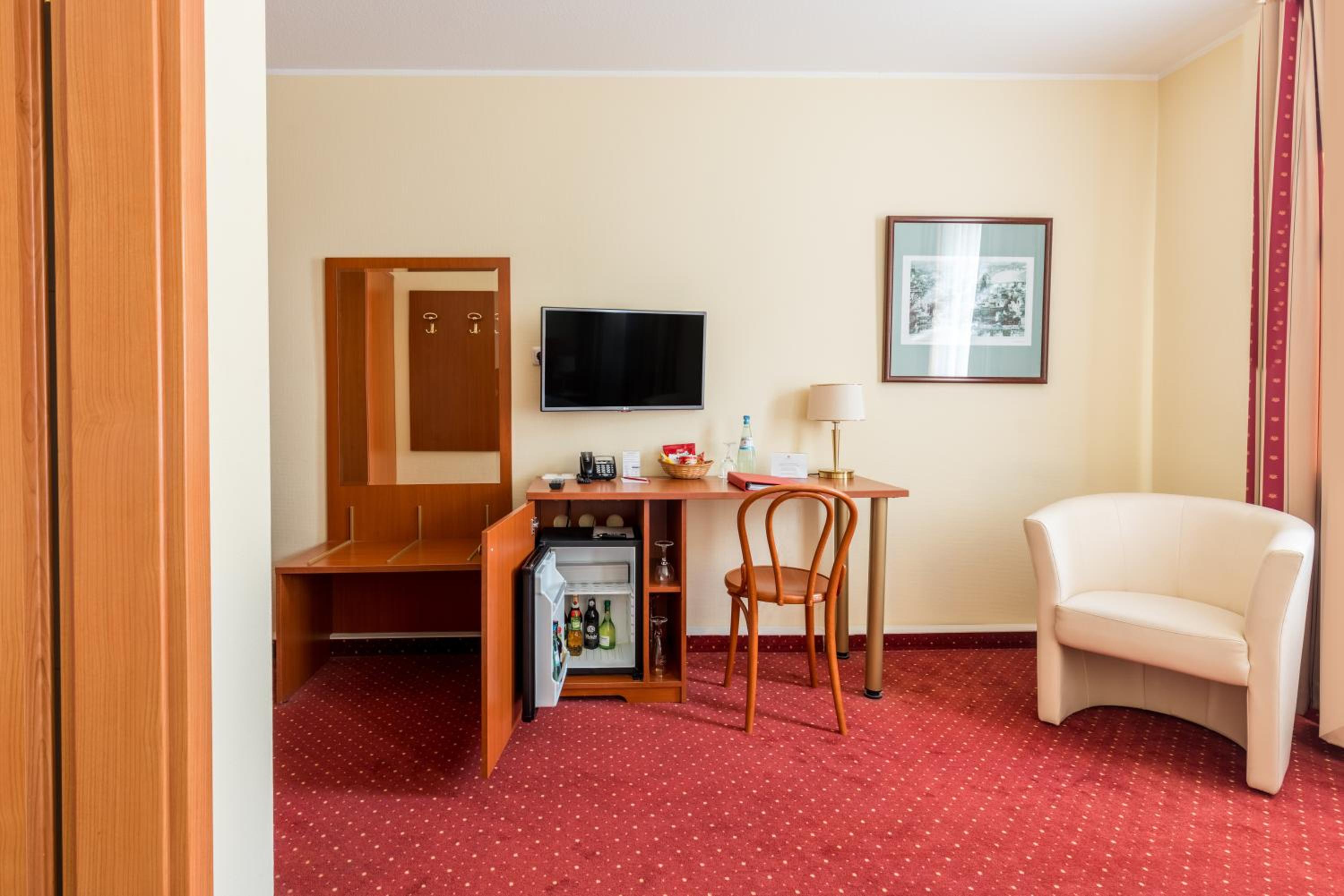 Standard Double Room - Photo 3