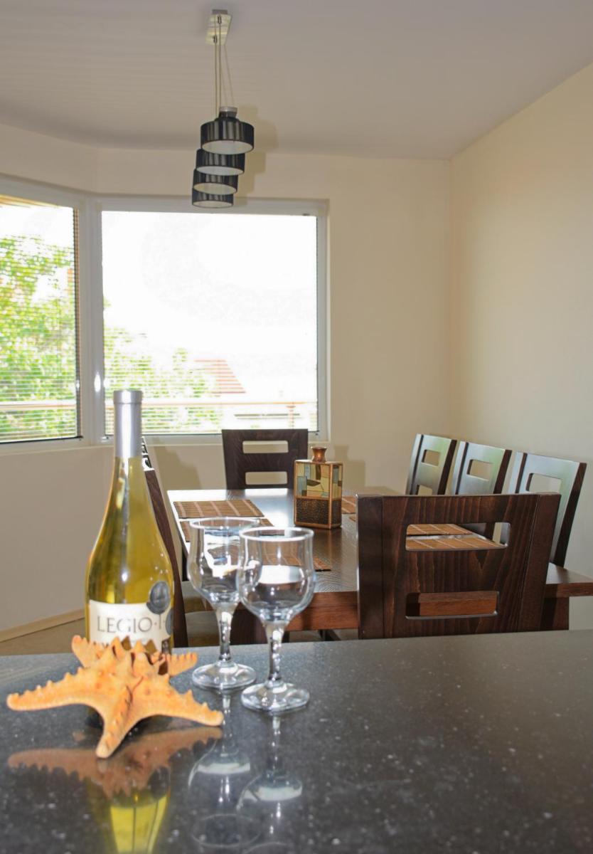 Apartment with Sea View - Photo 1