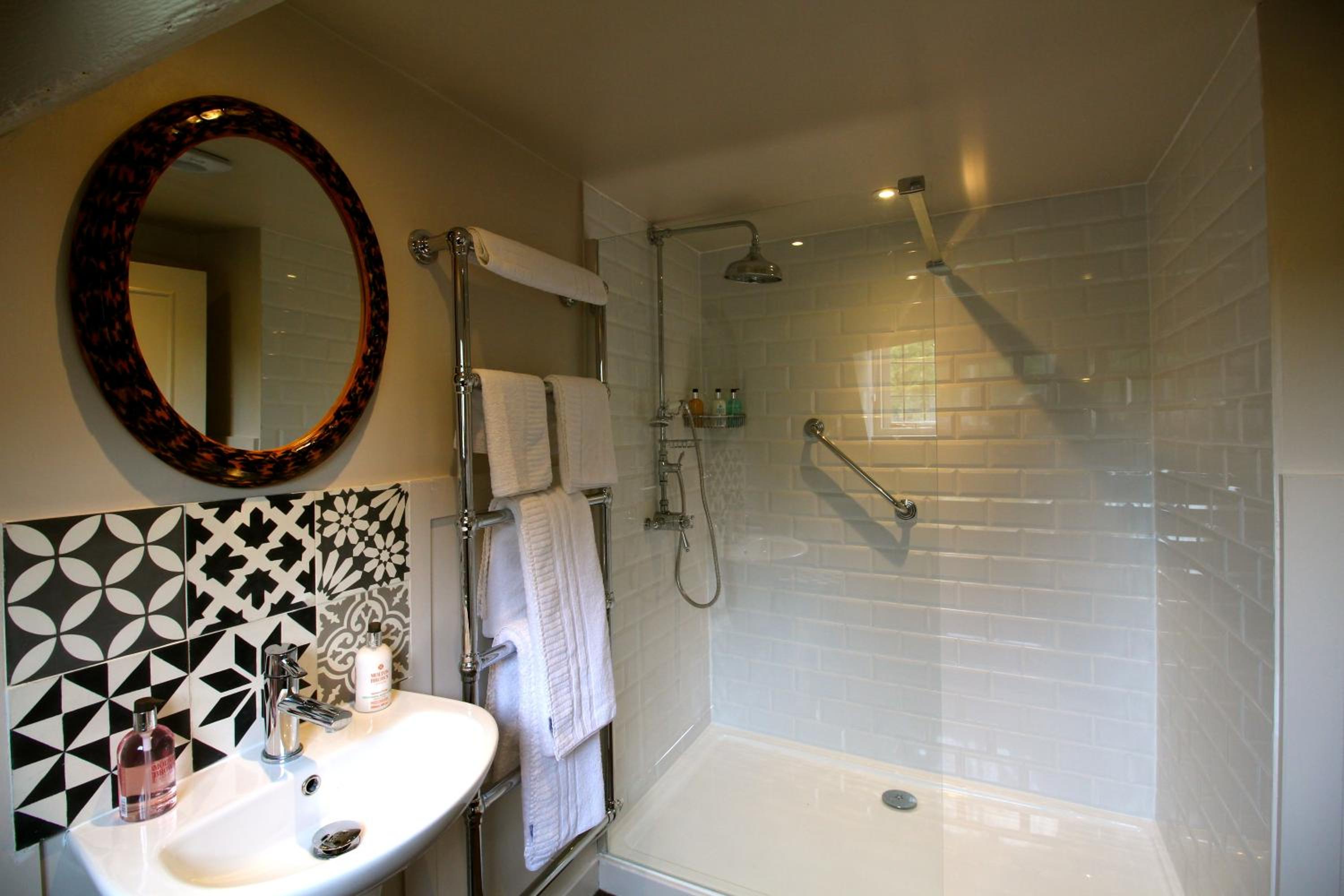 Standard Double Room - Photo 5