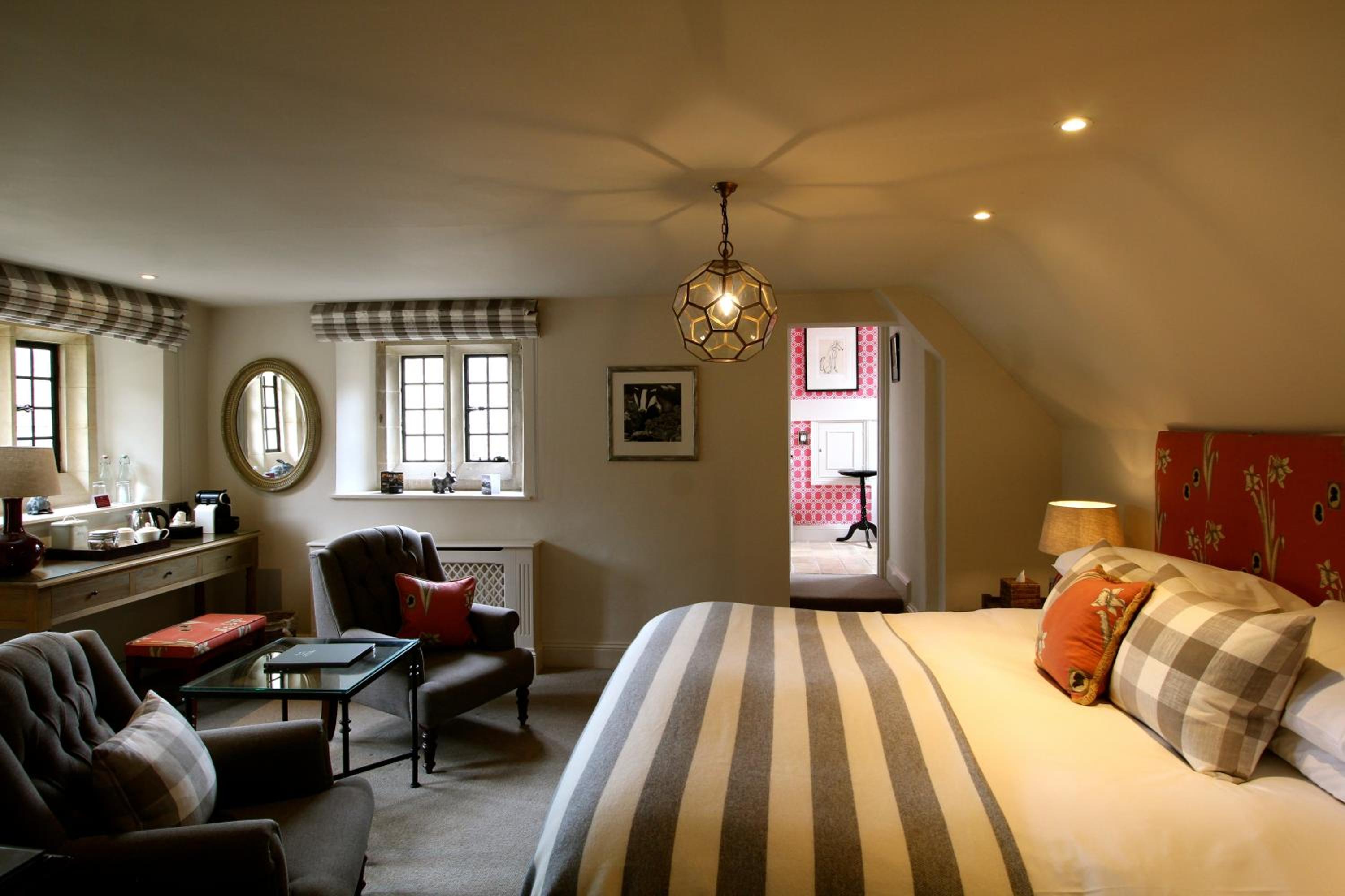 Superior Double or Twin Room - Photo 8