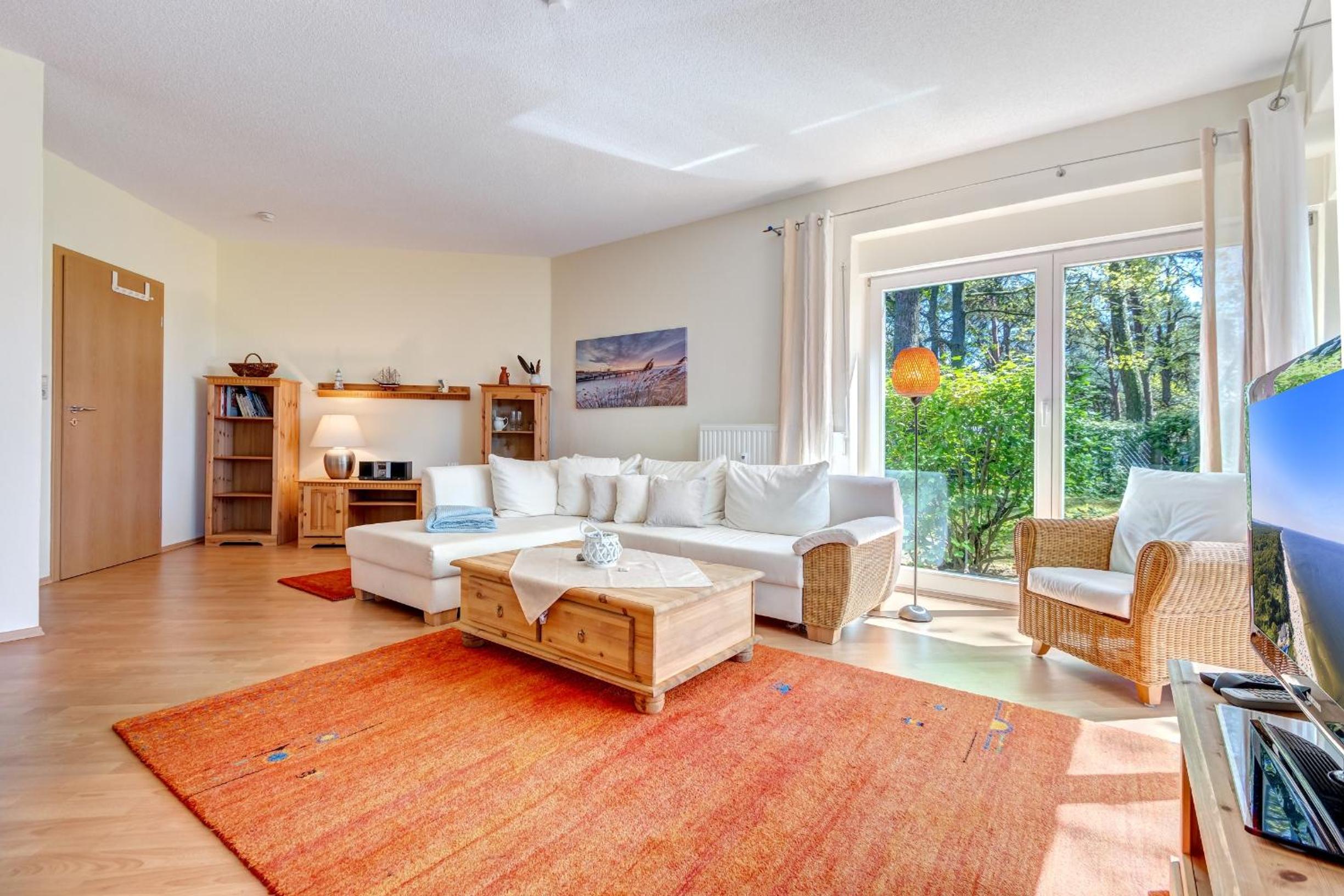 Apartment with Terrace photo 3