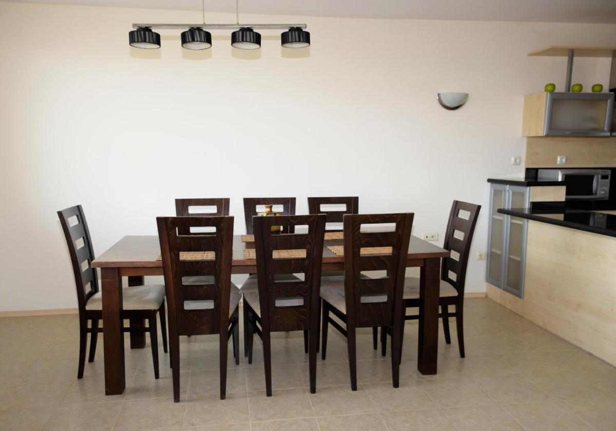 Apartment with Sea View - Photo 4