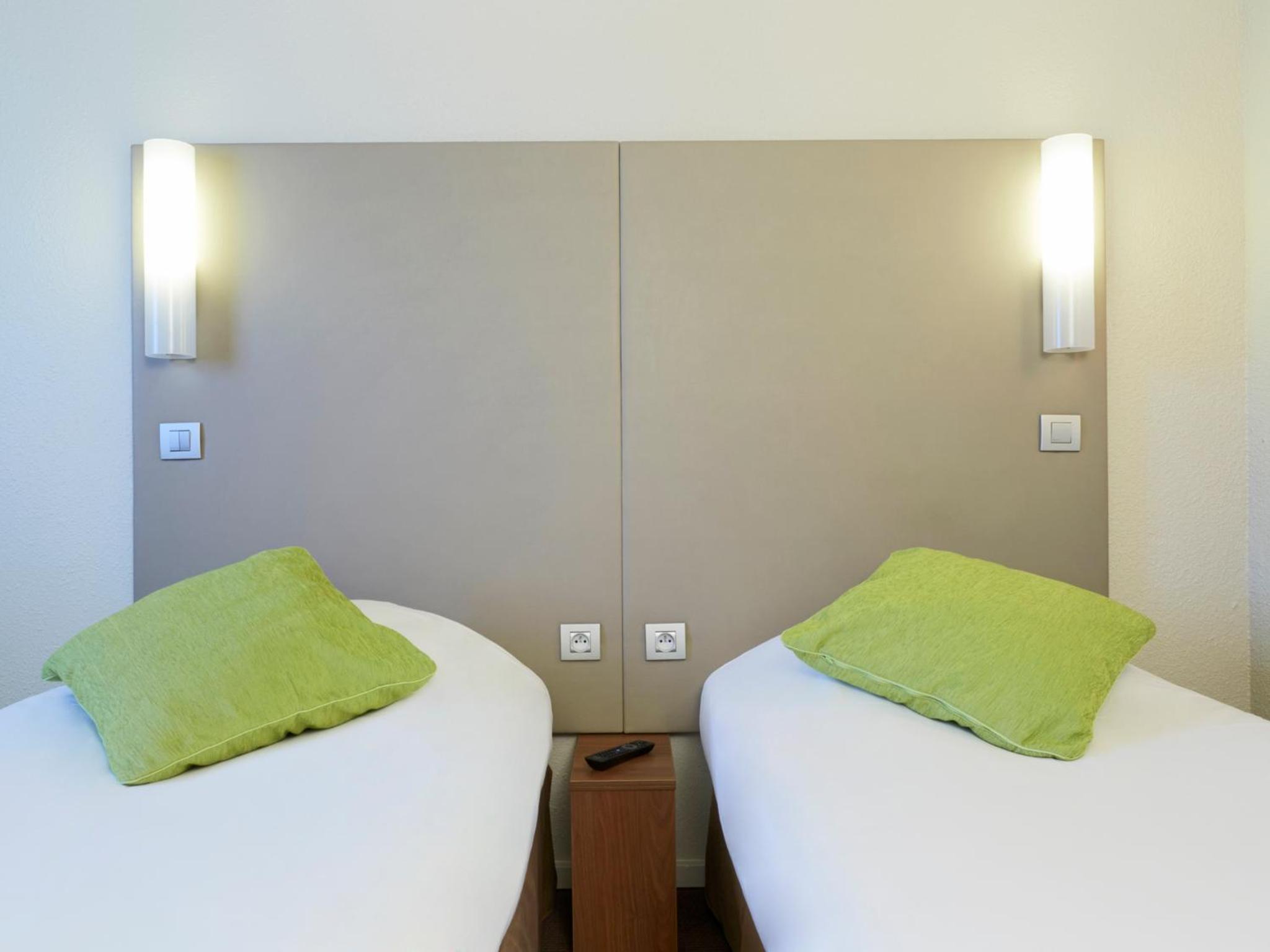 Standard Twin Room photo 3