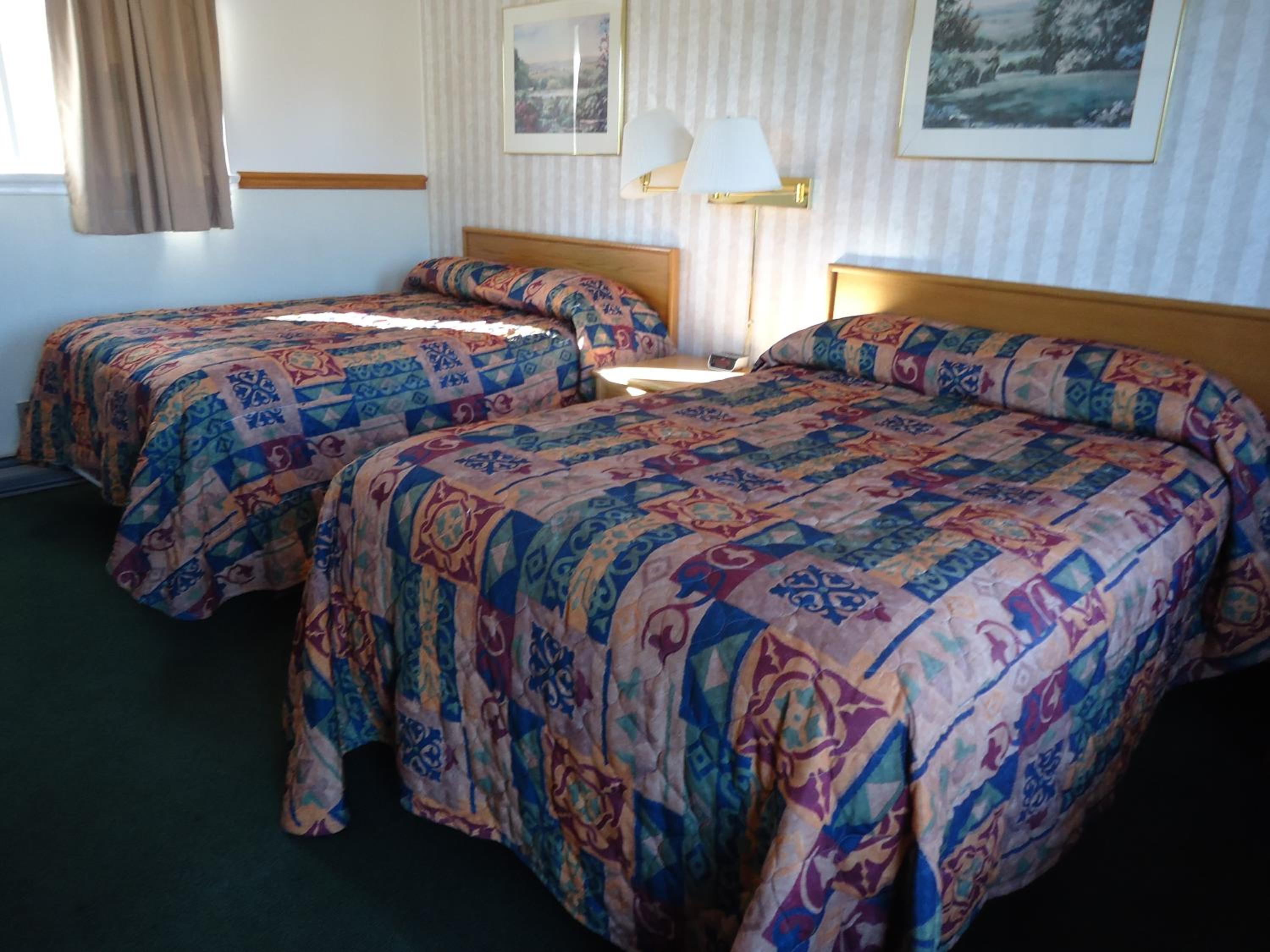 Double Room with Two Double Beds - Non-Smoking - Photo 3