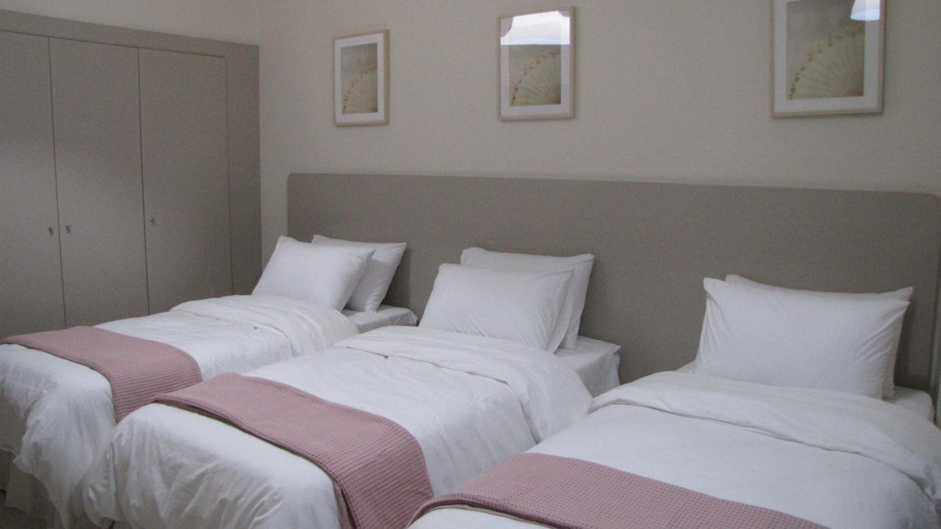 One-Bedroom Apartment - Photo 15