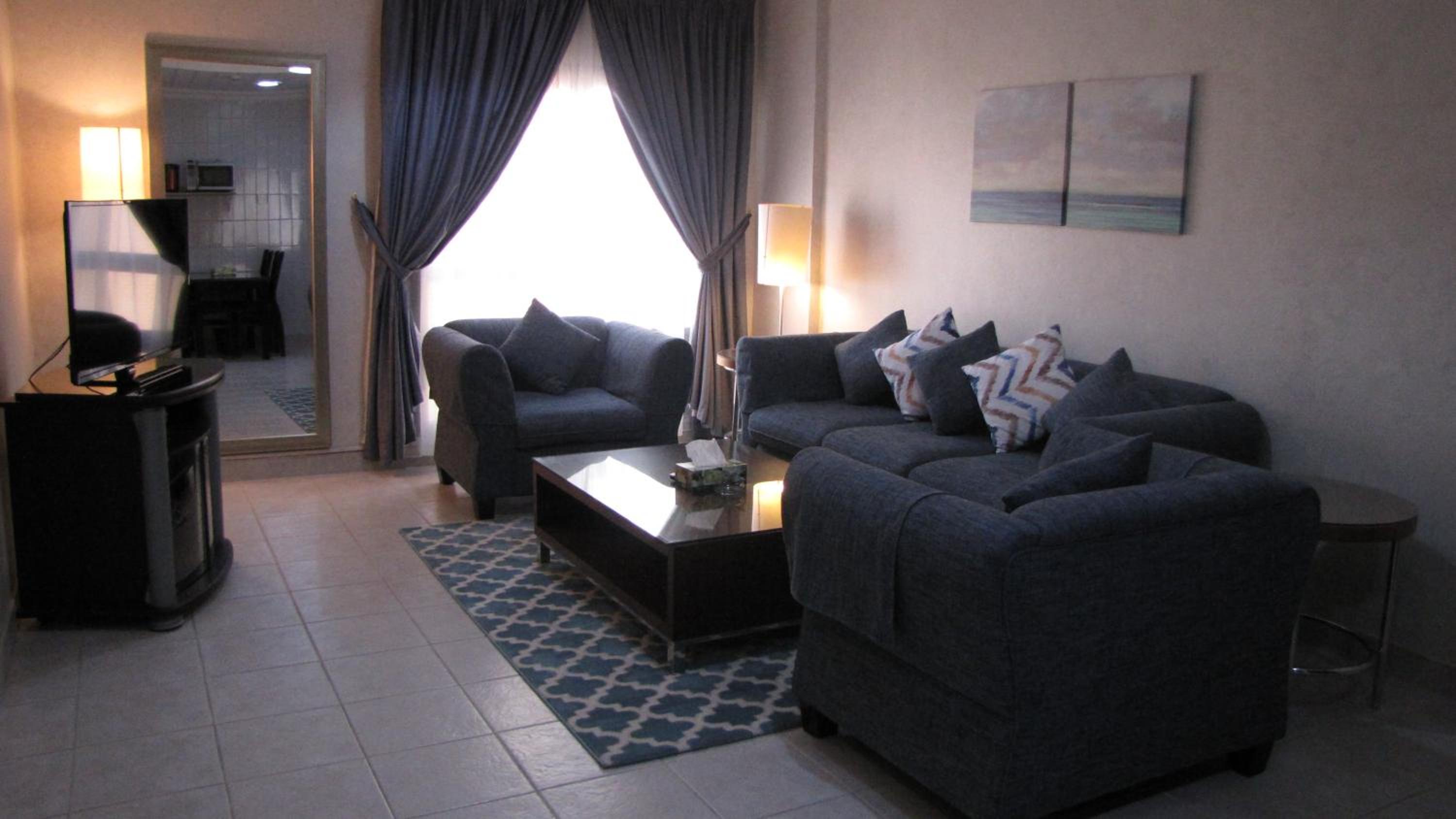 One-Bedroom Apartment - Photo 18
