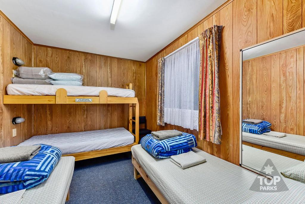 Two-Bedroom Holiday Cabin - Photo 1