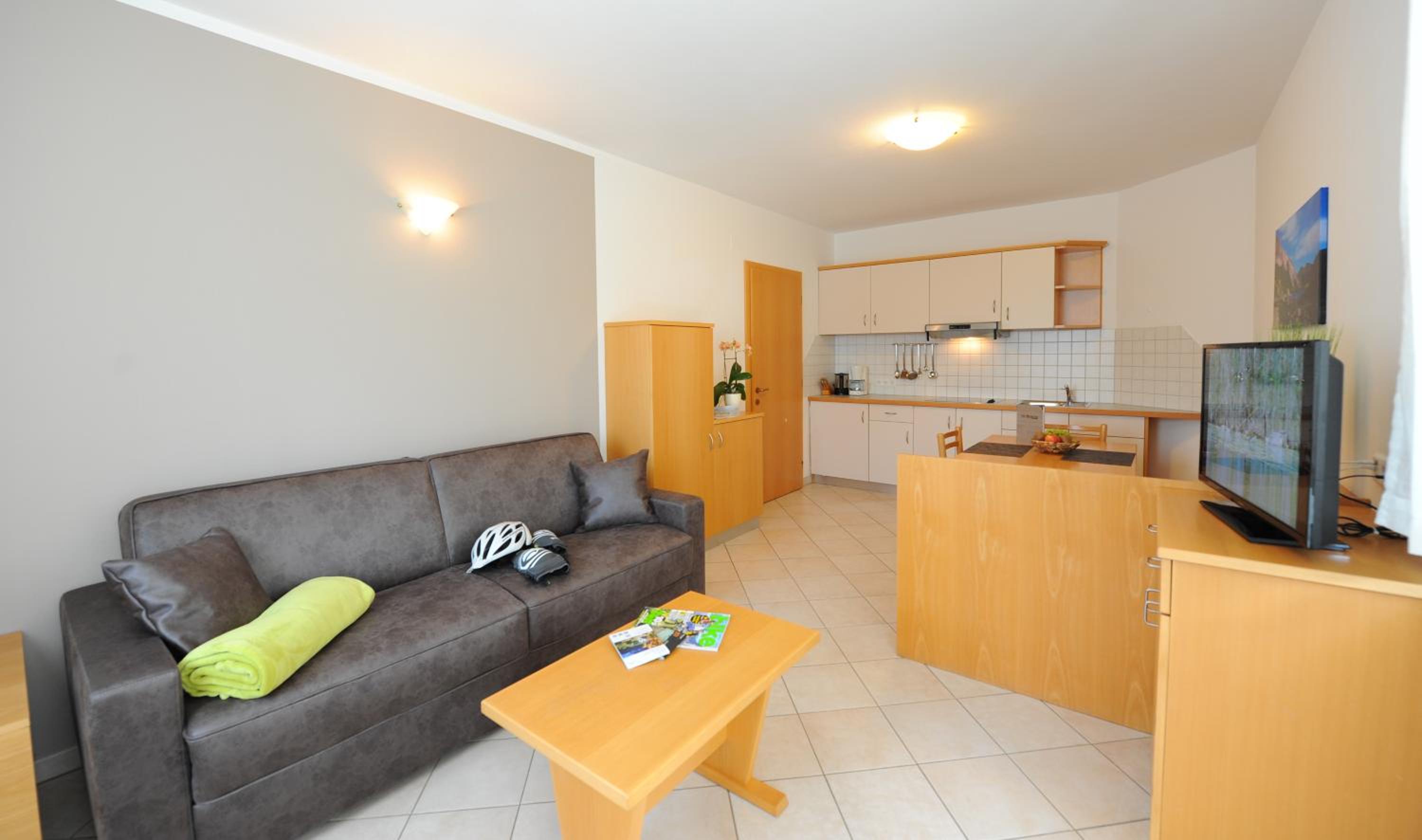 One-Bedroom Apartment photo 2
