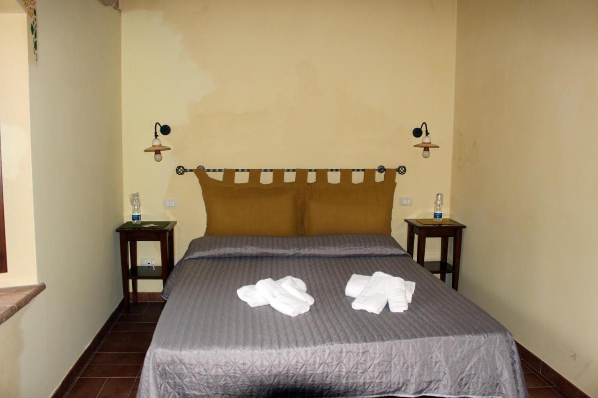 Triple Room with Private Bathroom photo 1