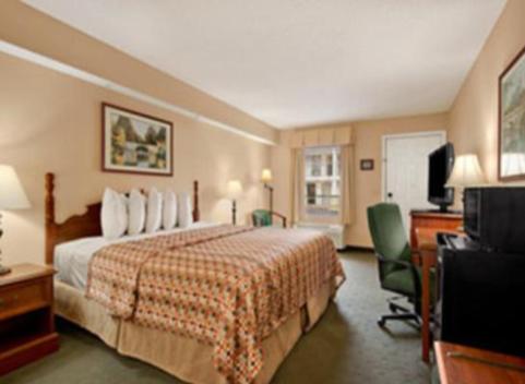 King Room - Disability Access/Non-Smoking - Photo 4