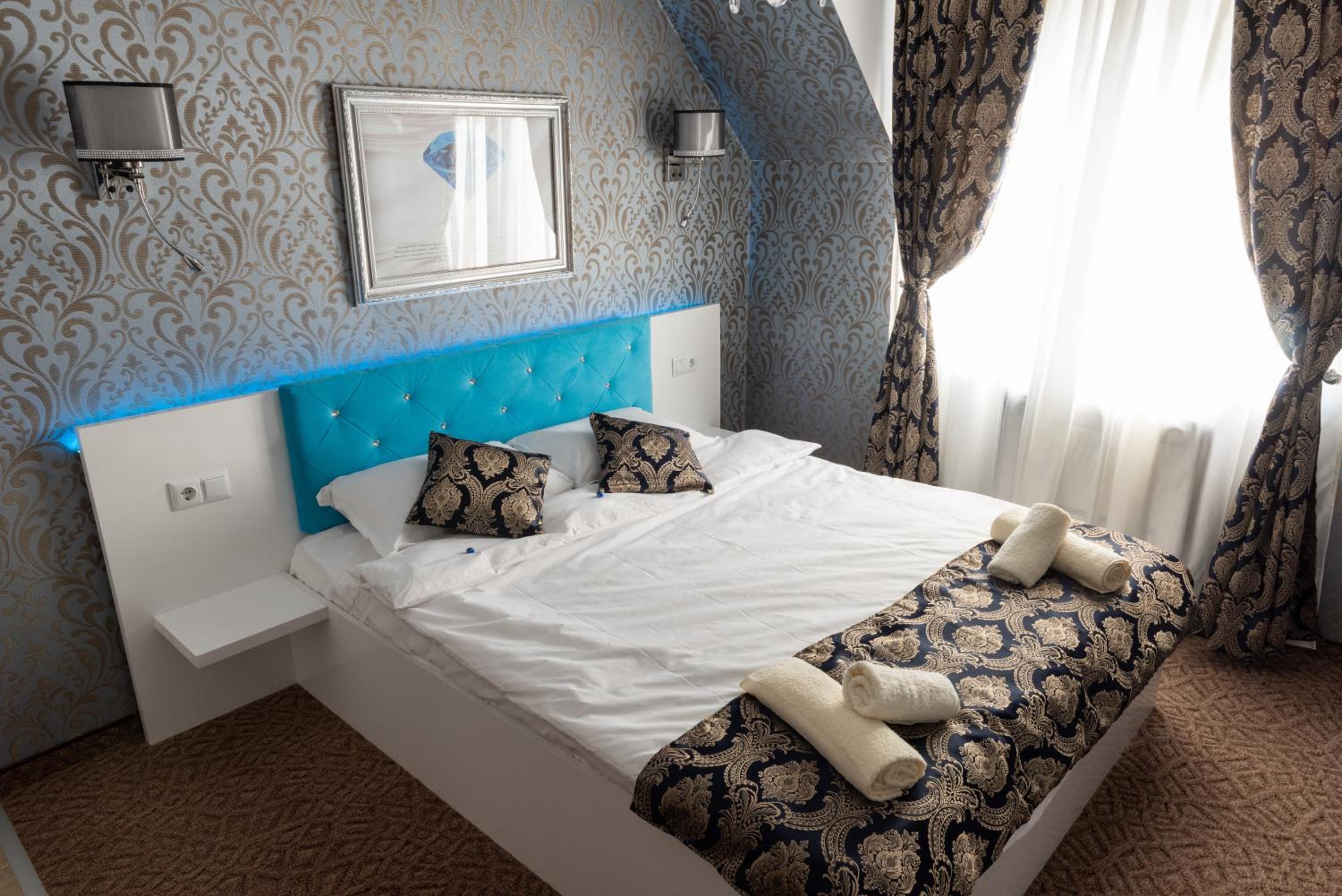Deluxe Double Room - Photo 5
