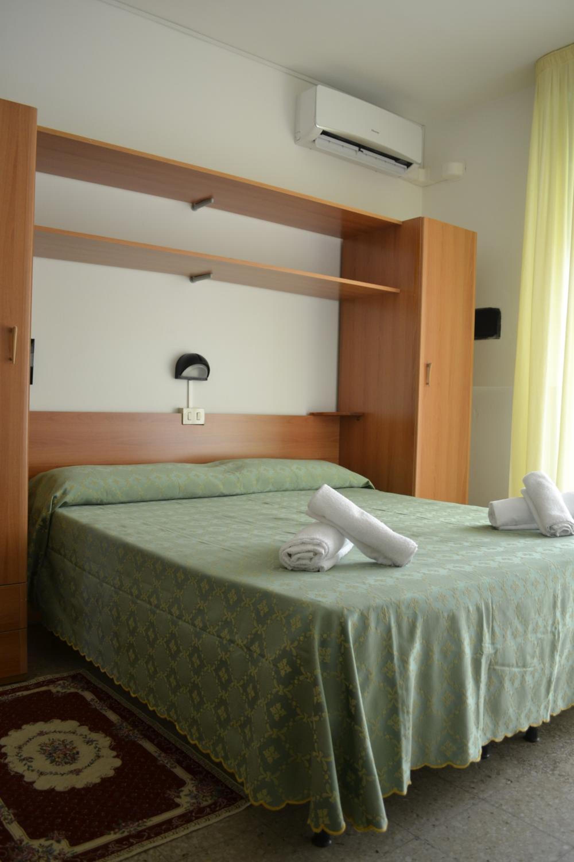 Double Room - Photo 4