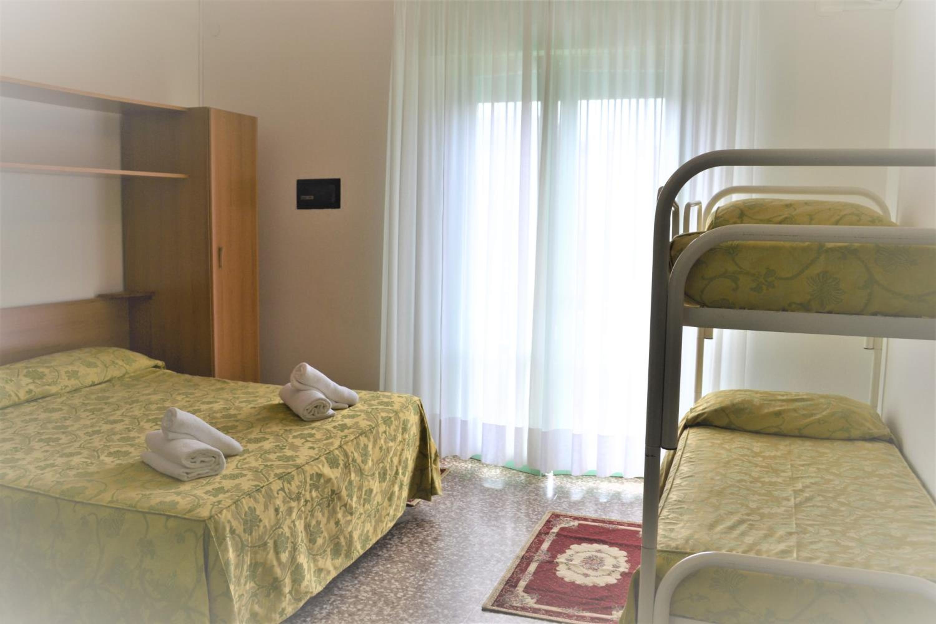 Triple Room - Photo 1