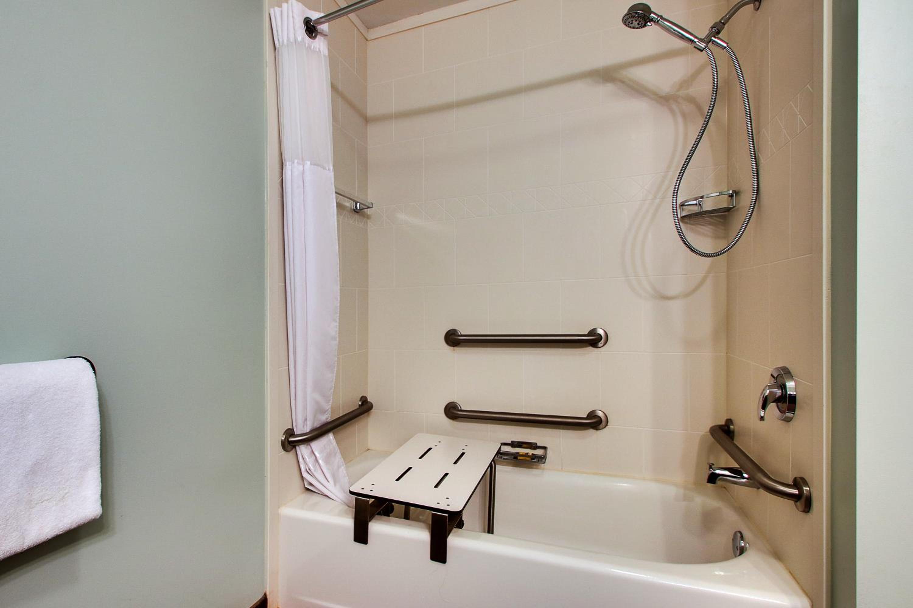 Double Room - Disability Access photo 3