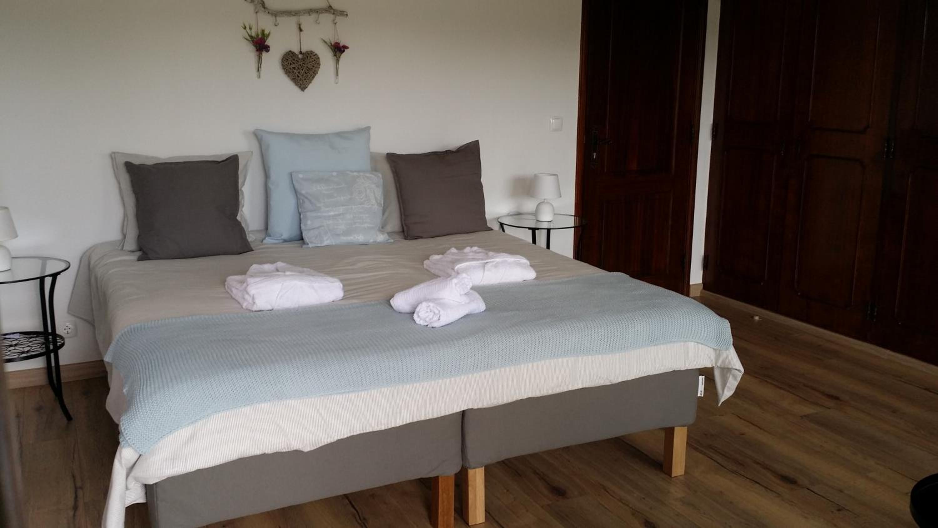 Deluxe Double Room with Balcony photo 1