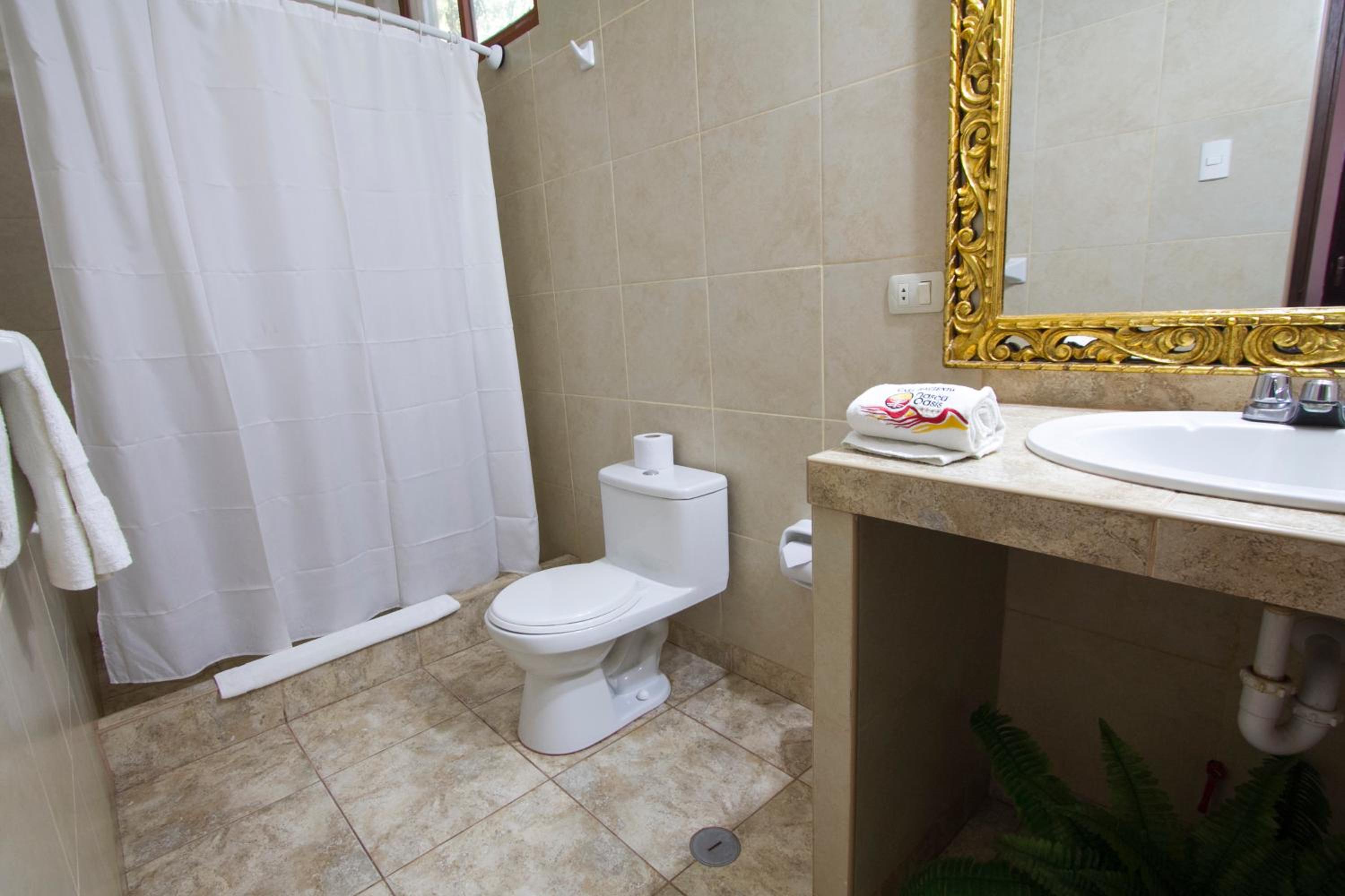 Standard Queen Room photo 2
