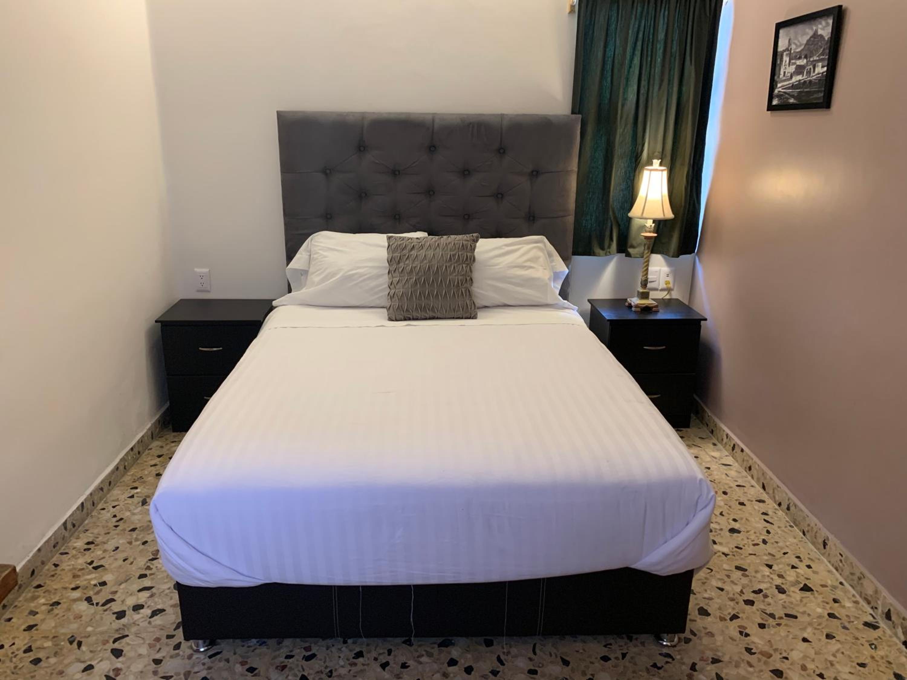 Double Room with Private Bathroom photo 1